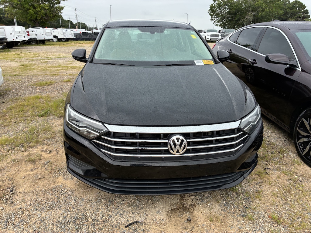 Used 2020 Volkswagen Jetta SE Sedan