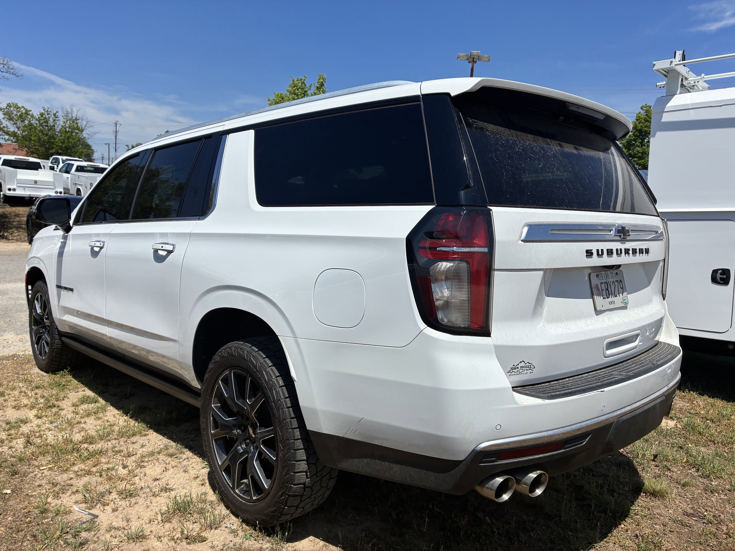 2021 Chevrolet Suburban High Country photo 5