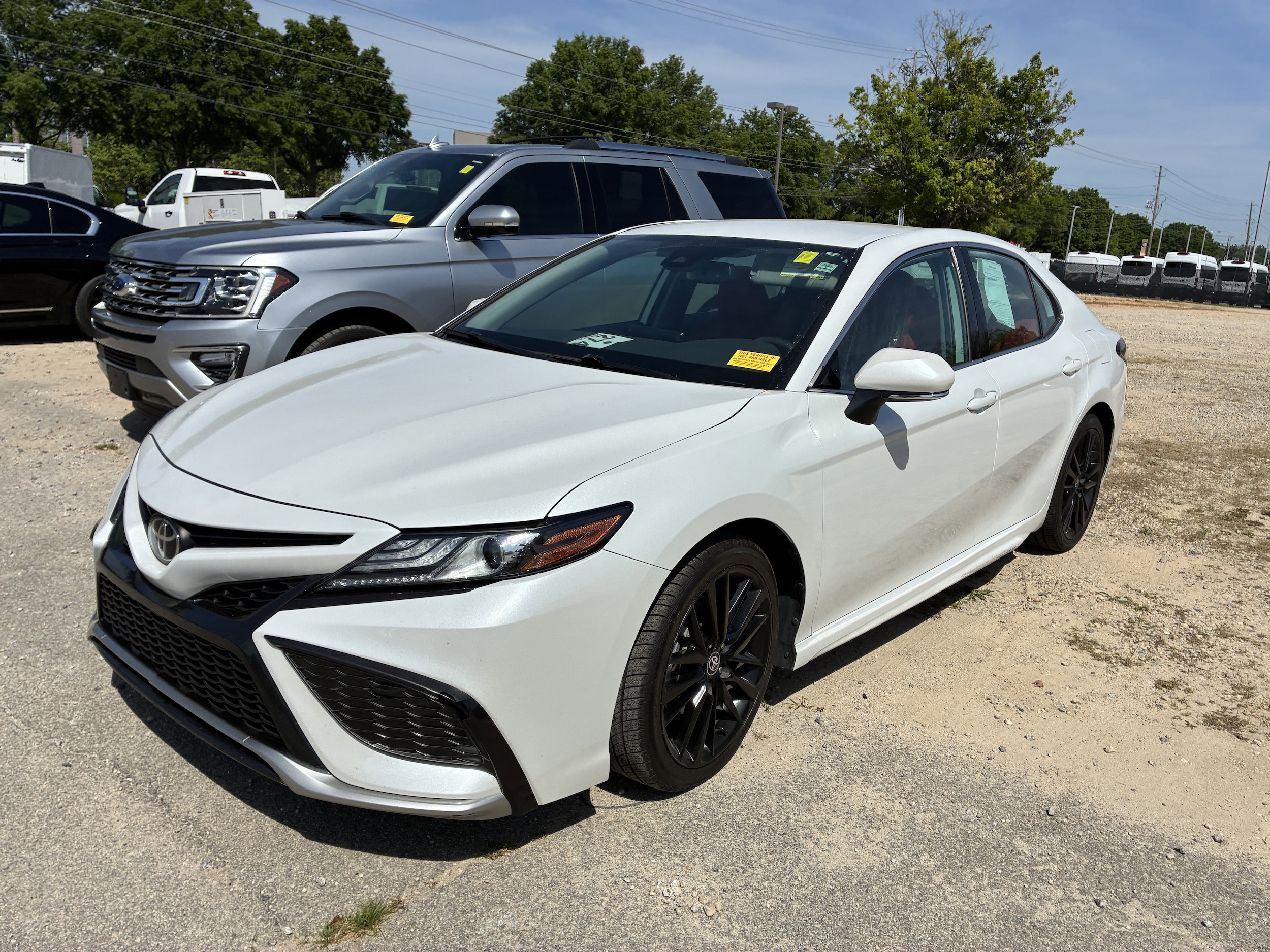 2021 Toyota Camry XSE photo 3