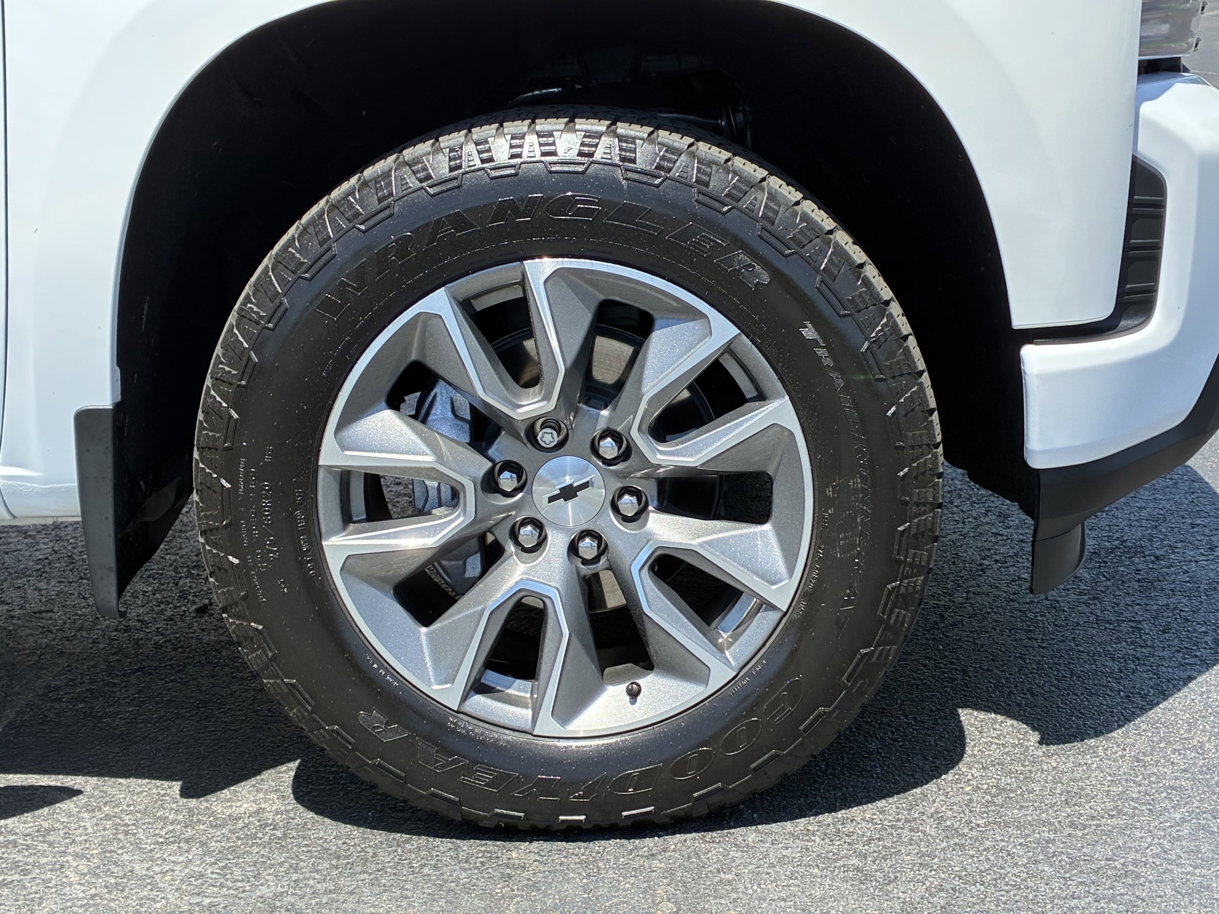 2021 Chevrolet Silverado 1500 RST photo 5