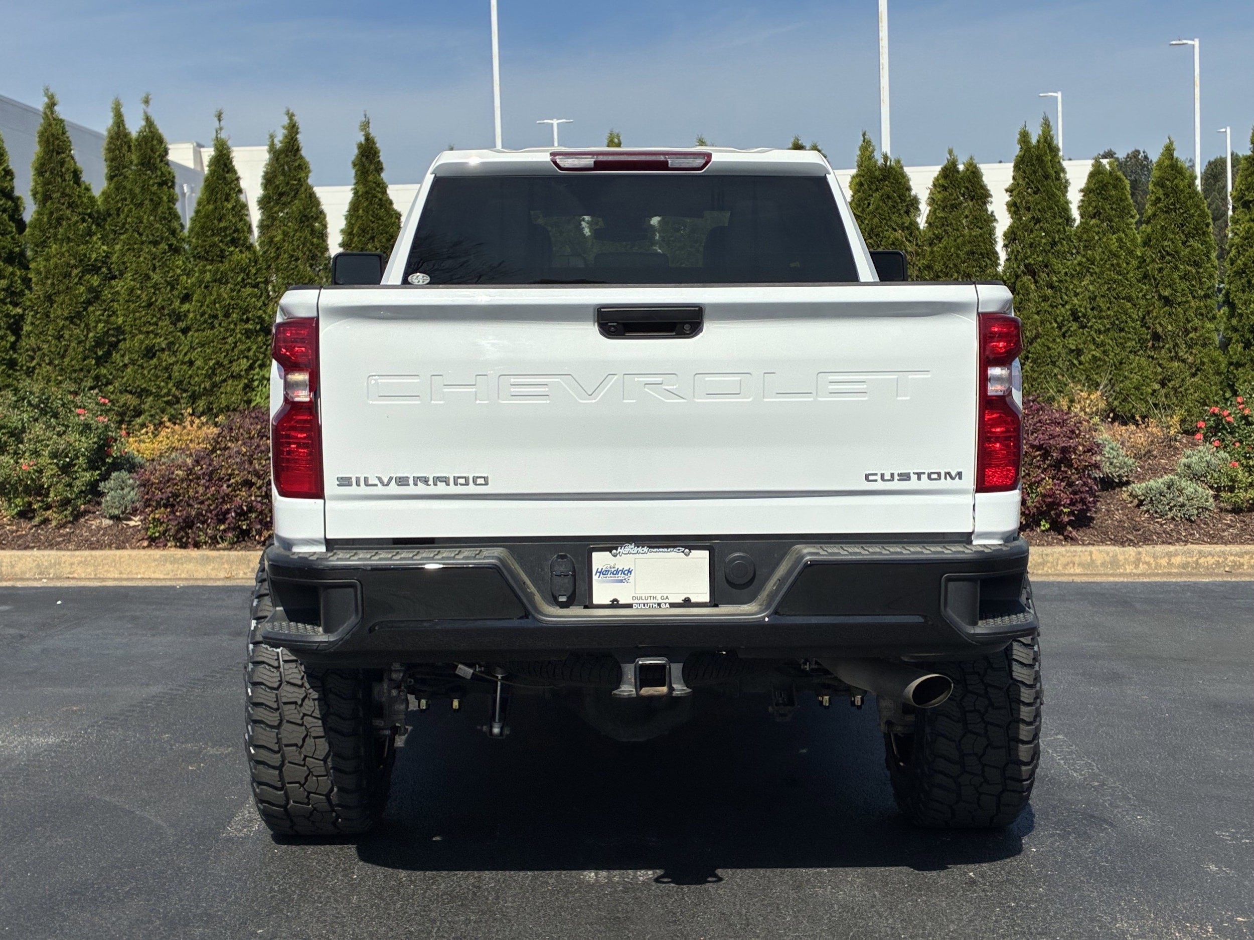 2025 Chevrolet Silverado 2500HD Custom photo 3