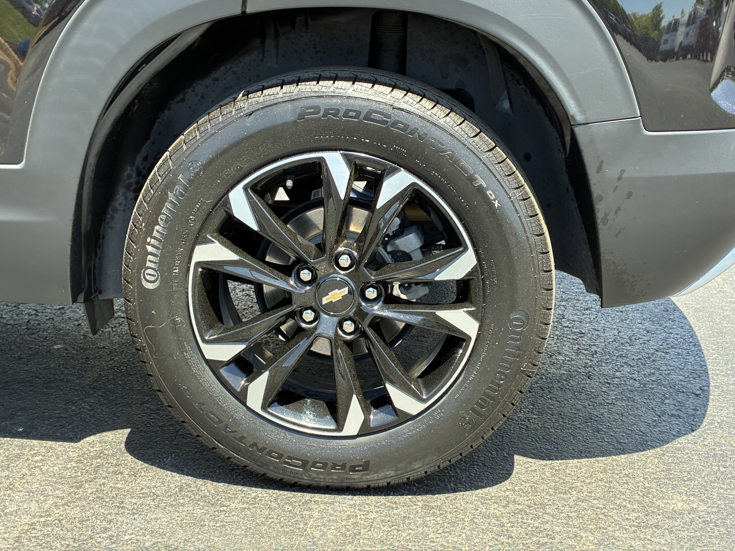 2023 Chevrolet Trailblazer LT photo 3