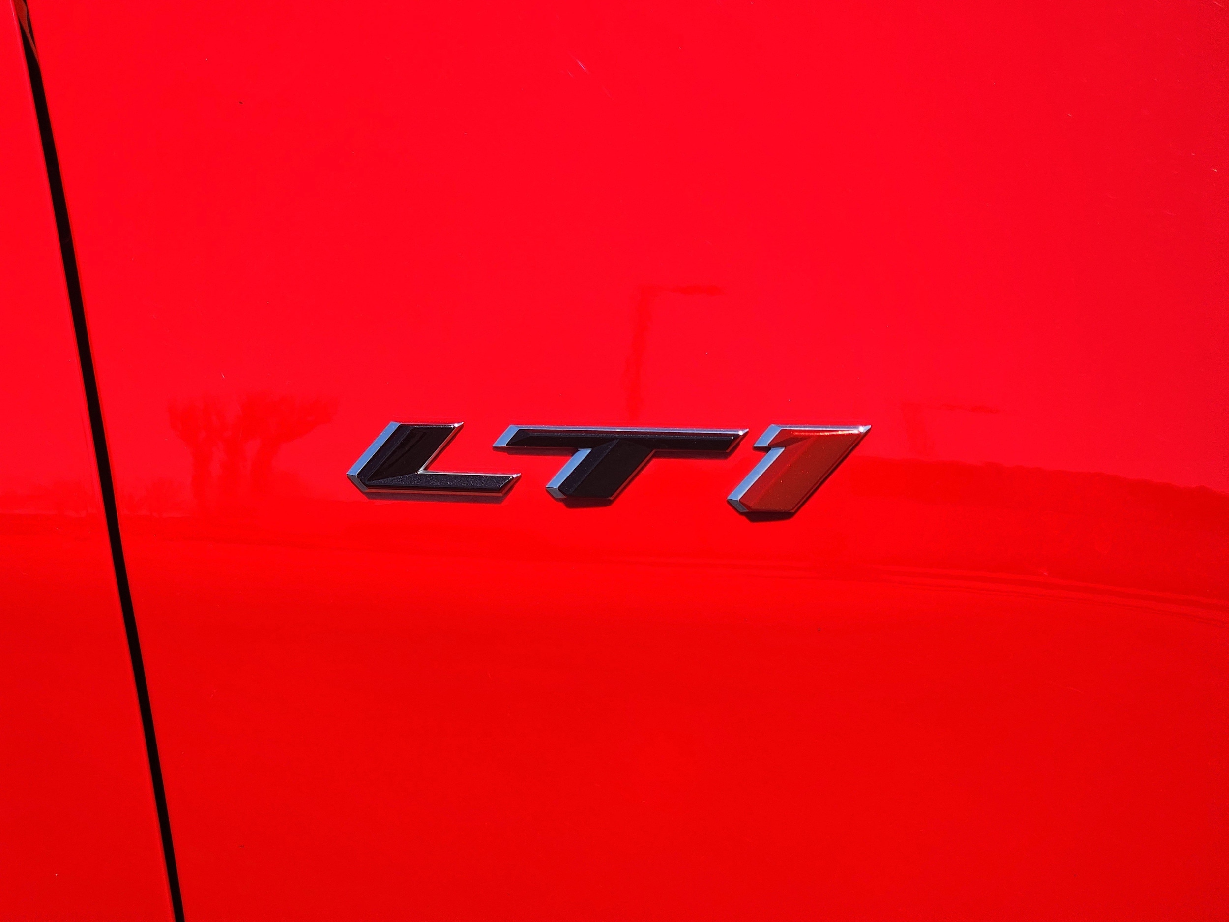 2022 Chevrolet Camaro LT1 photo 6