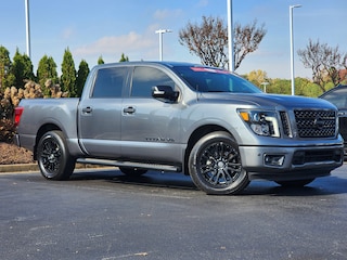 2018 Nissan Titan SV Pickup Truck