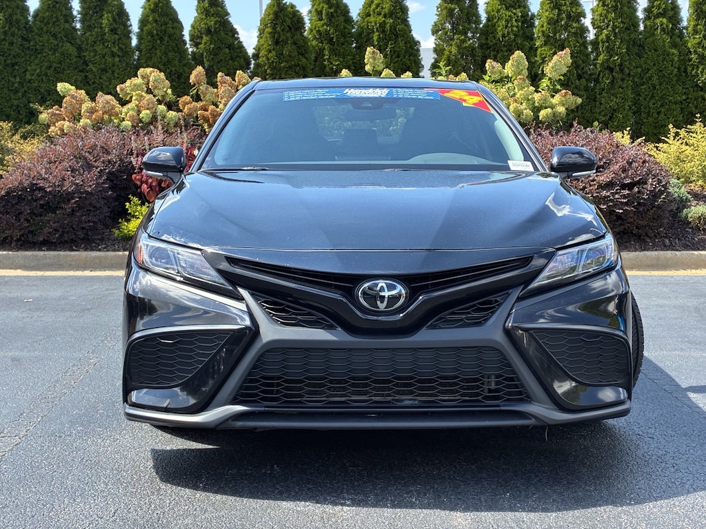 Used 2024 Toyota Camry SE Sedan
