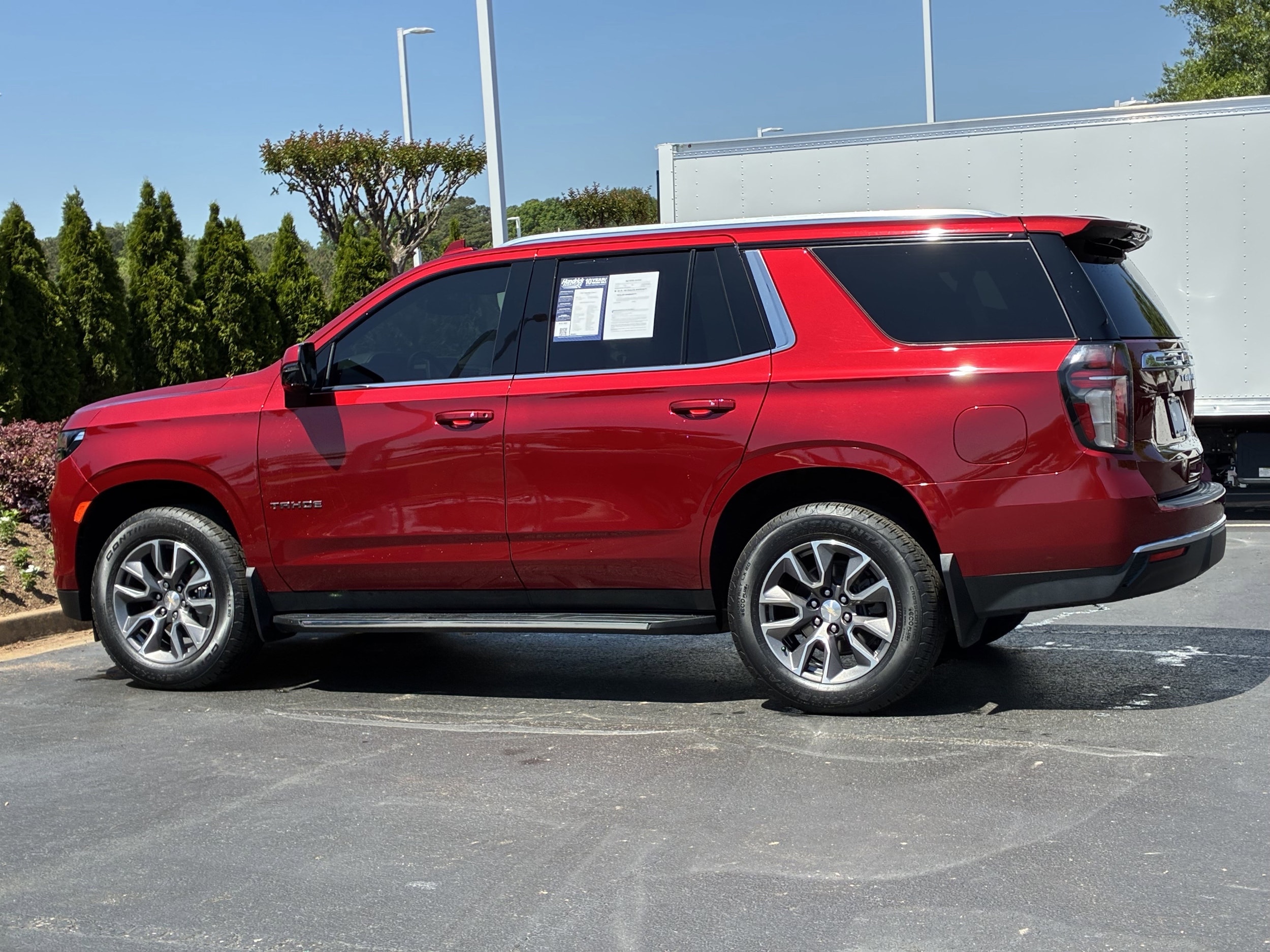 2022 Chevrolet Tahoe LT photo 3