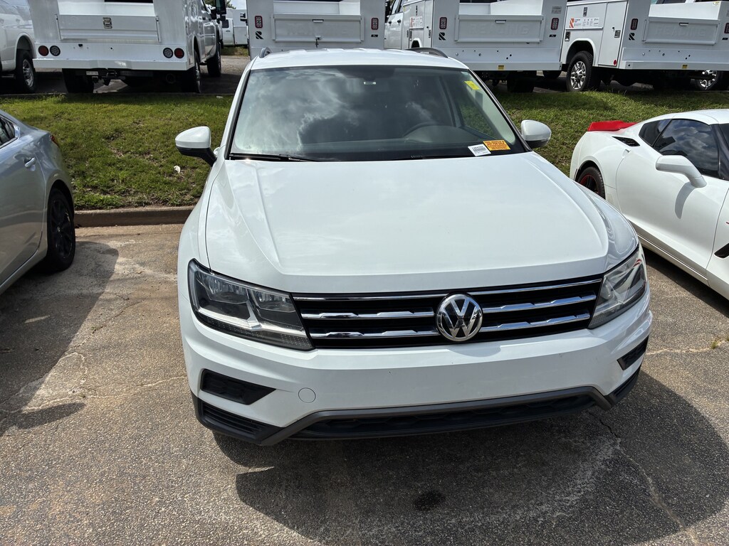 Used 2020 Volkswagen Tiguan SE SUV