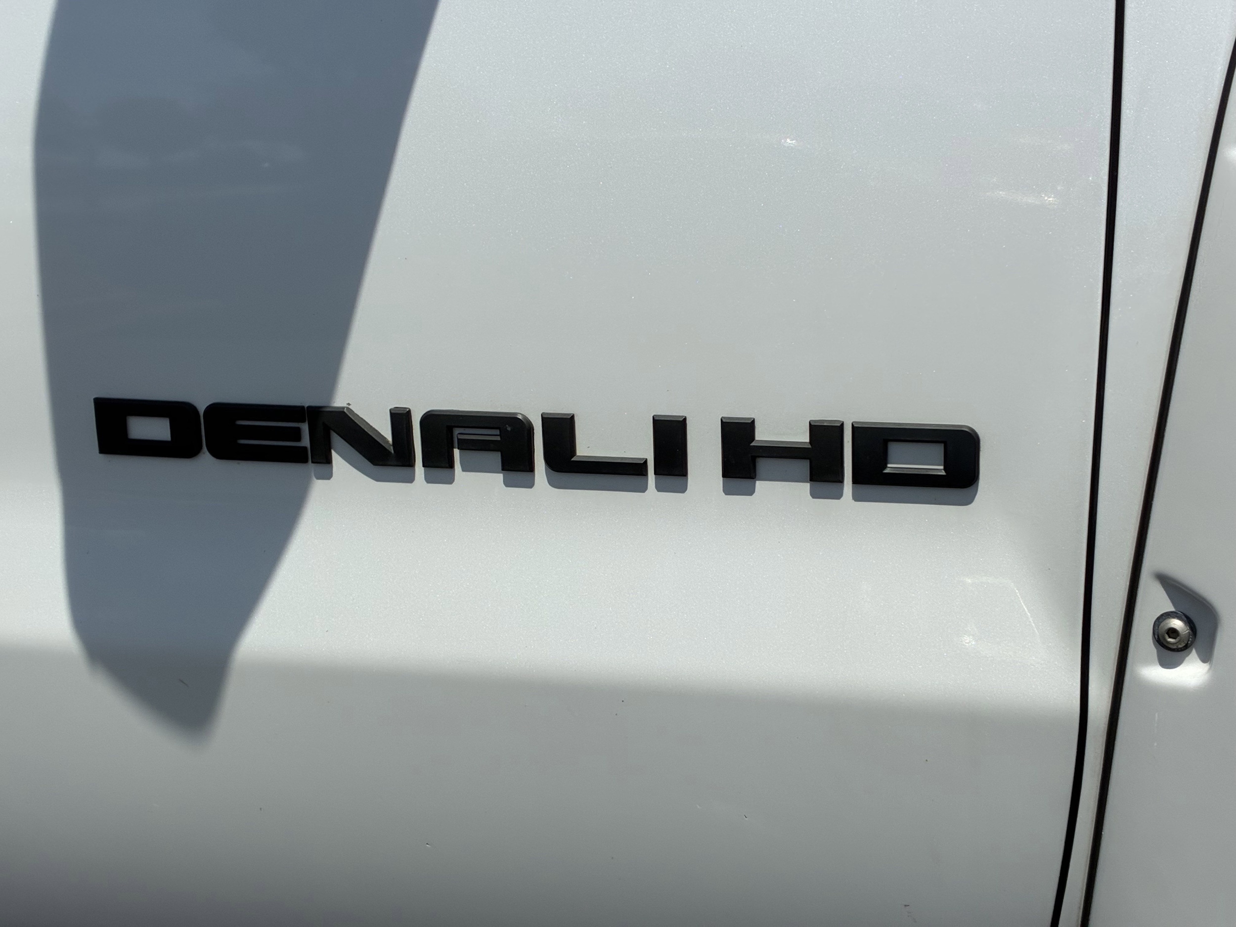 2018 GMC Sierra 2500HD Denali photo 6