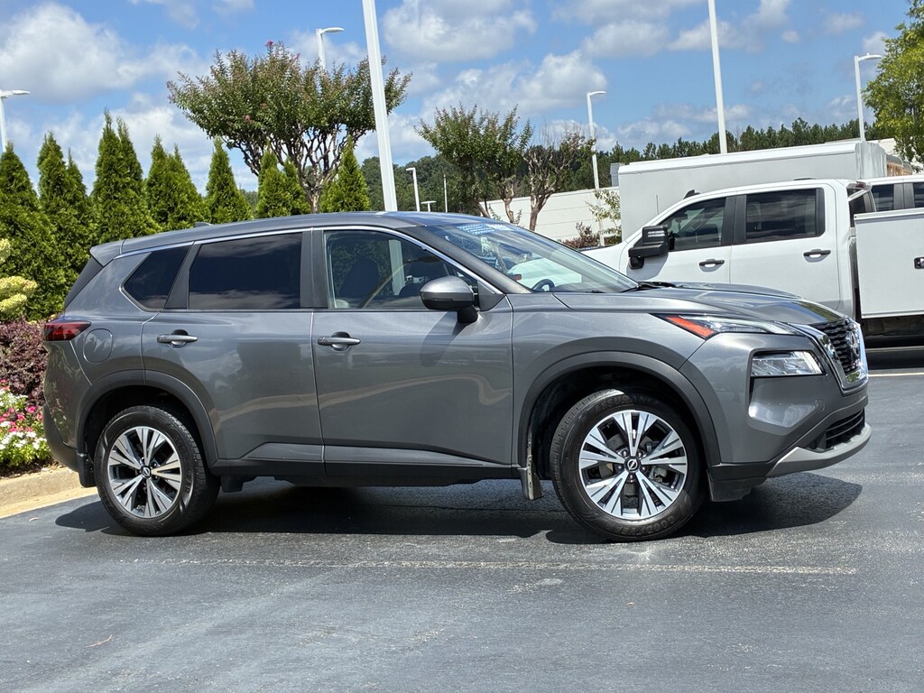 Used 2022 Nissan Rogue SV SUV
