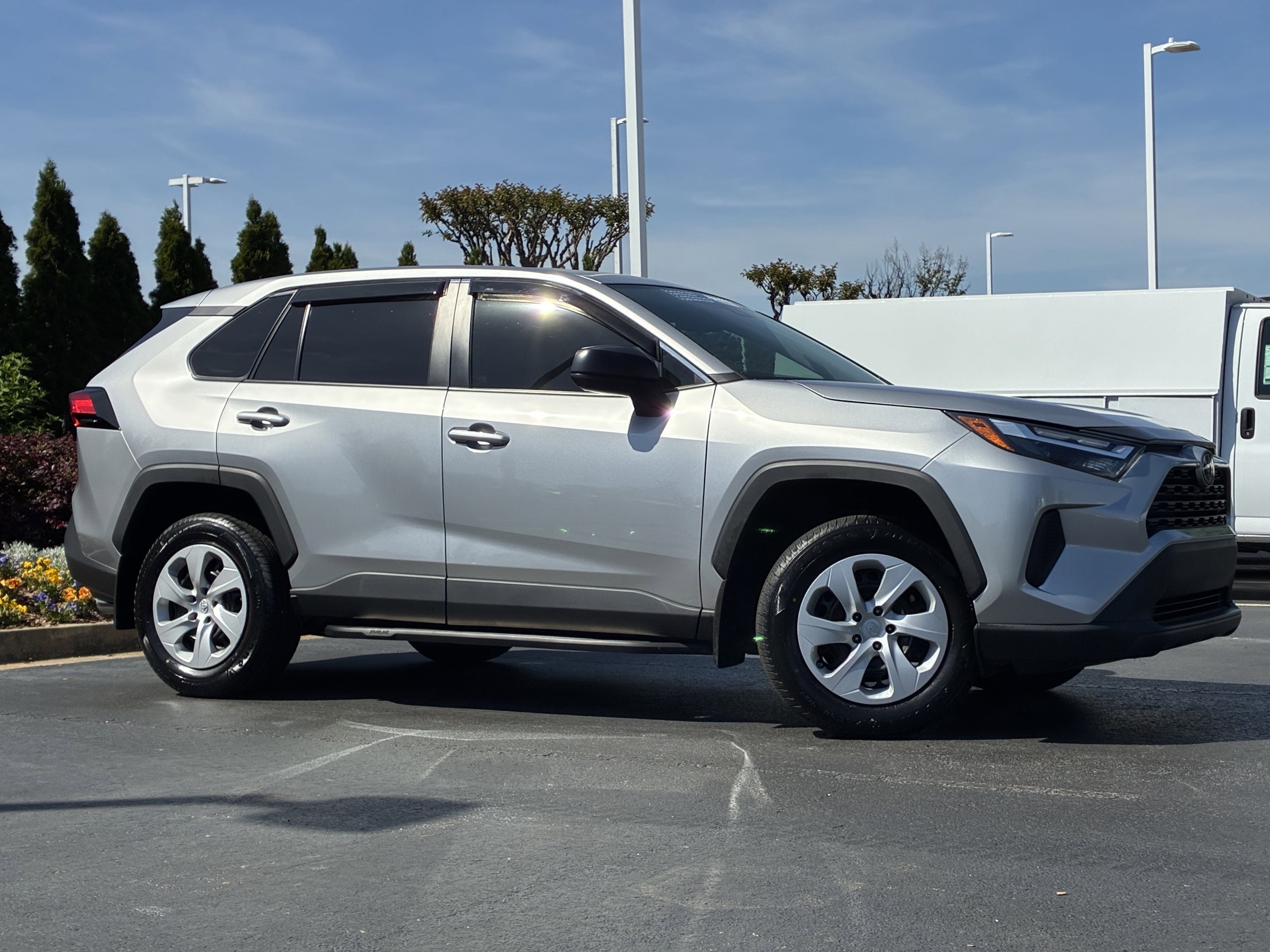 2024 Toyota RAV4 LE photo 2