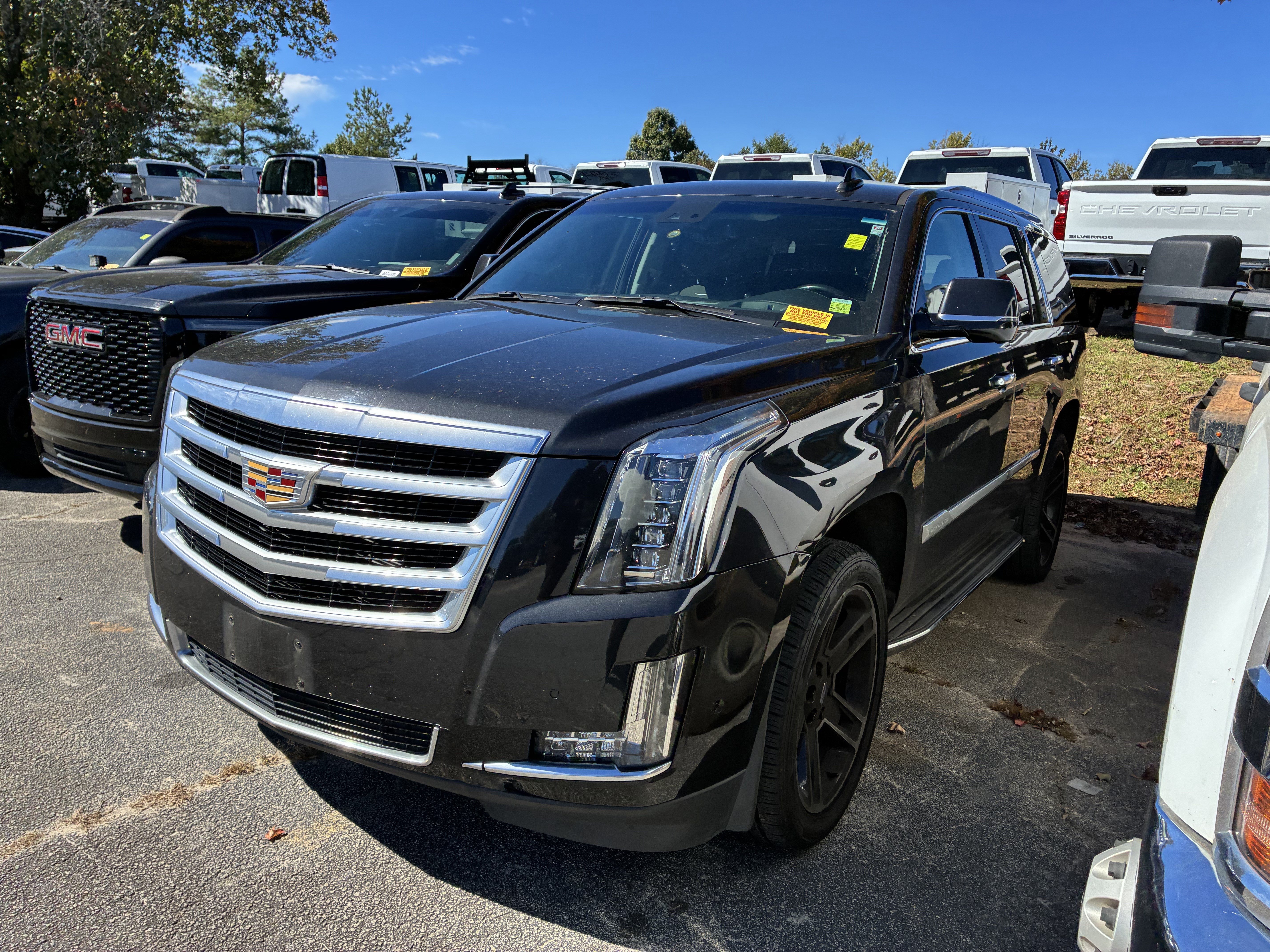 Used 2019 CADILLAC Escalade Luxury SUV