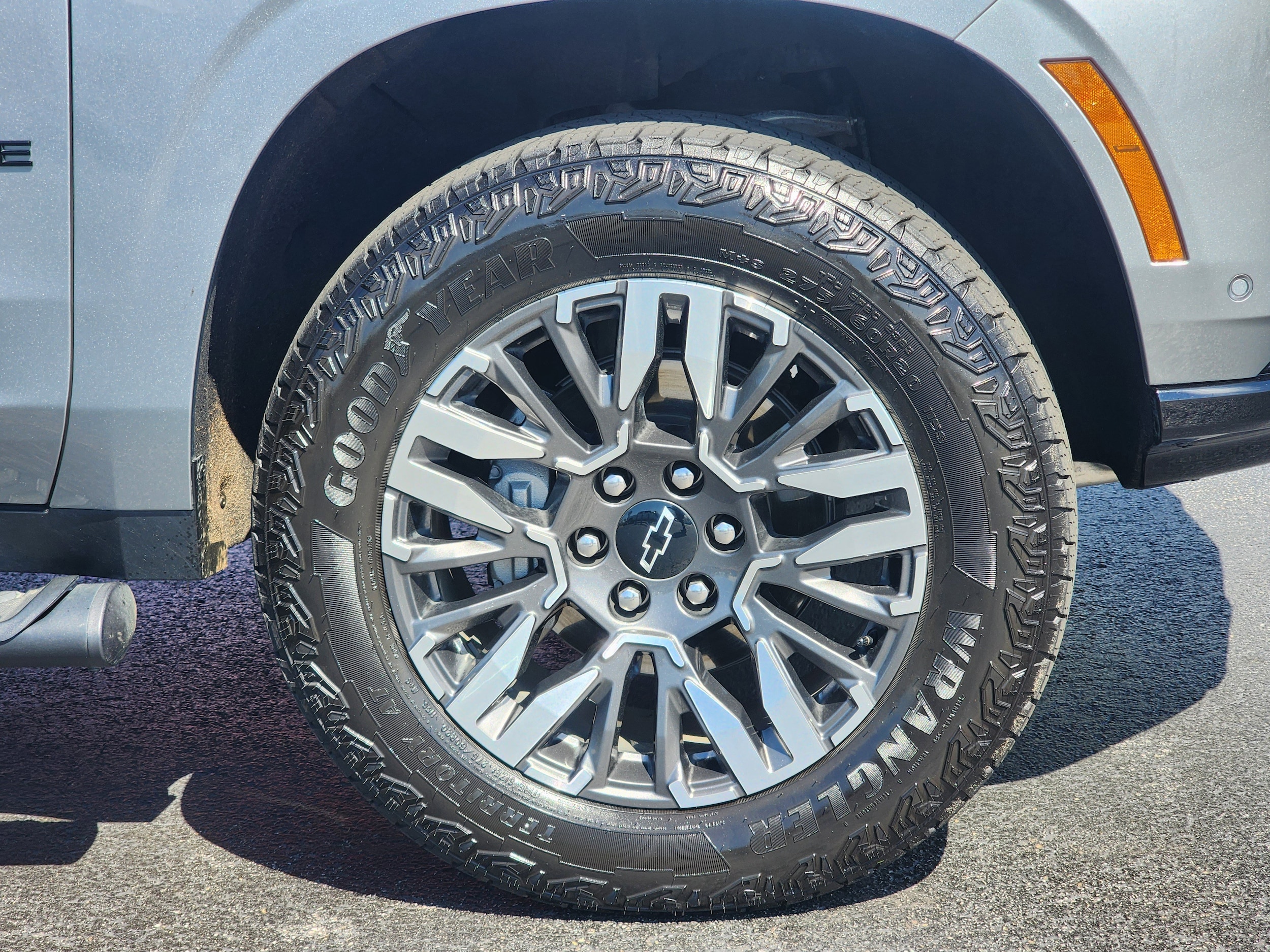 2025 Chevrolet Tahoe Z71 photo 4