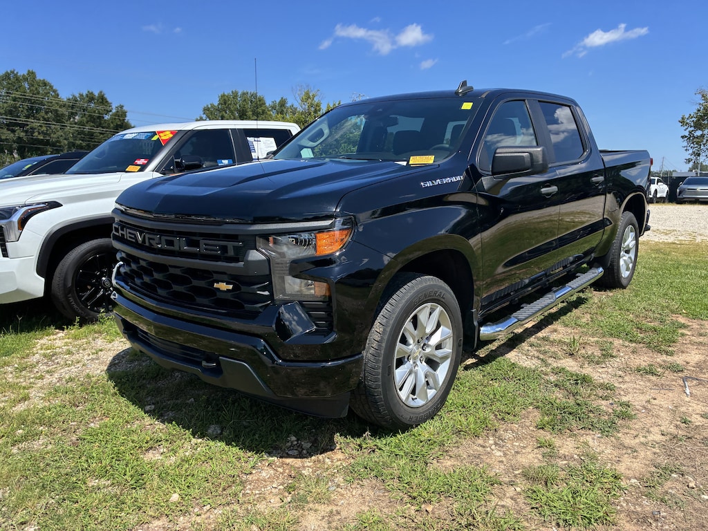 Used 2022 Chevrolet Silverado 1500 Custom Pickup Truck