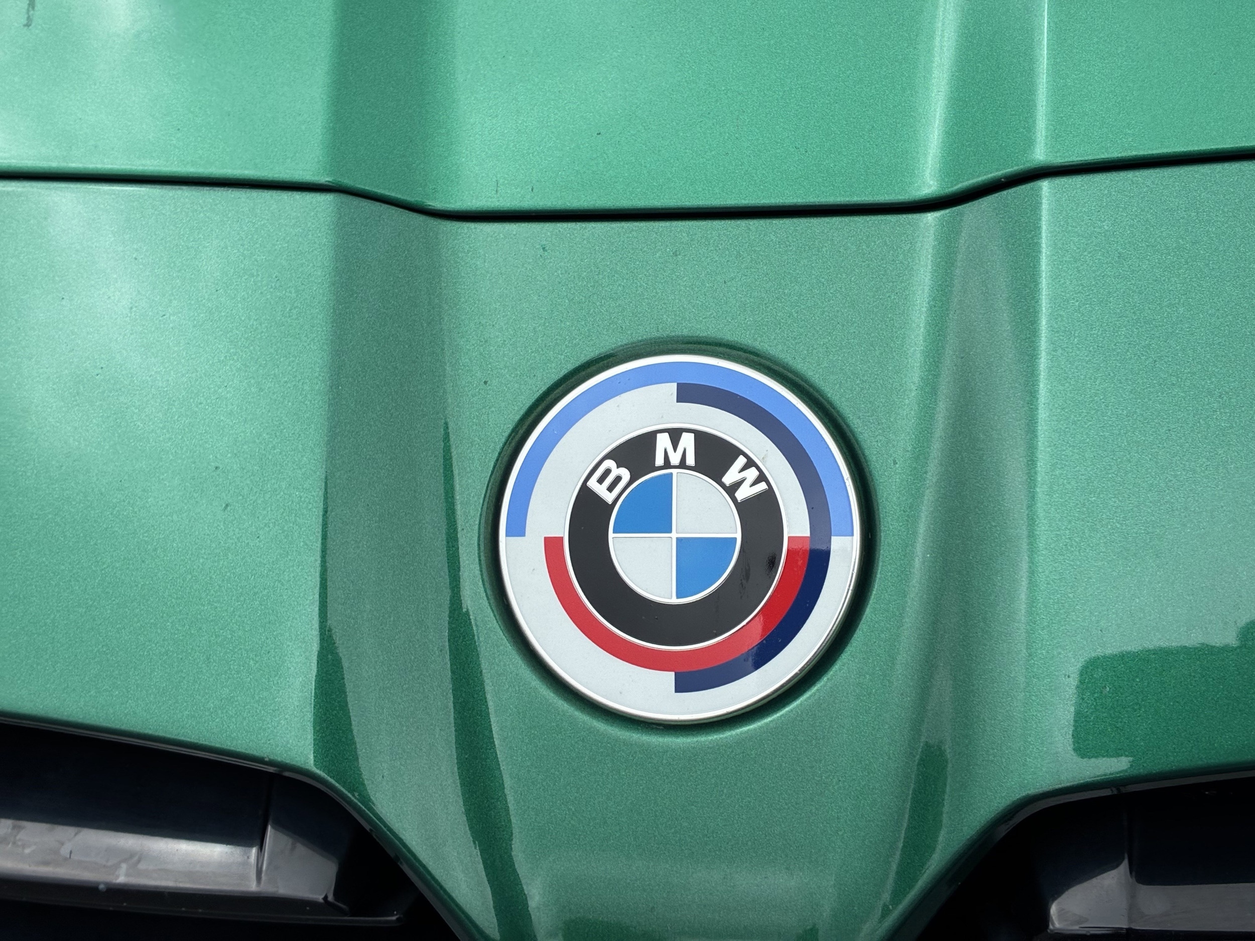 2022 BMW M4 Competition xDrive photo 3