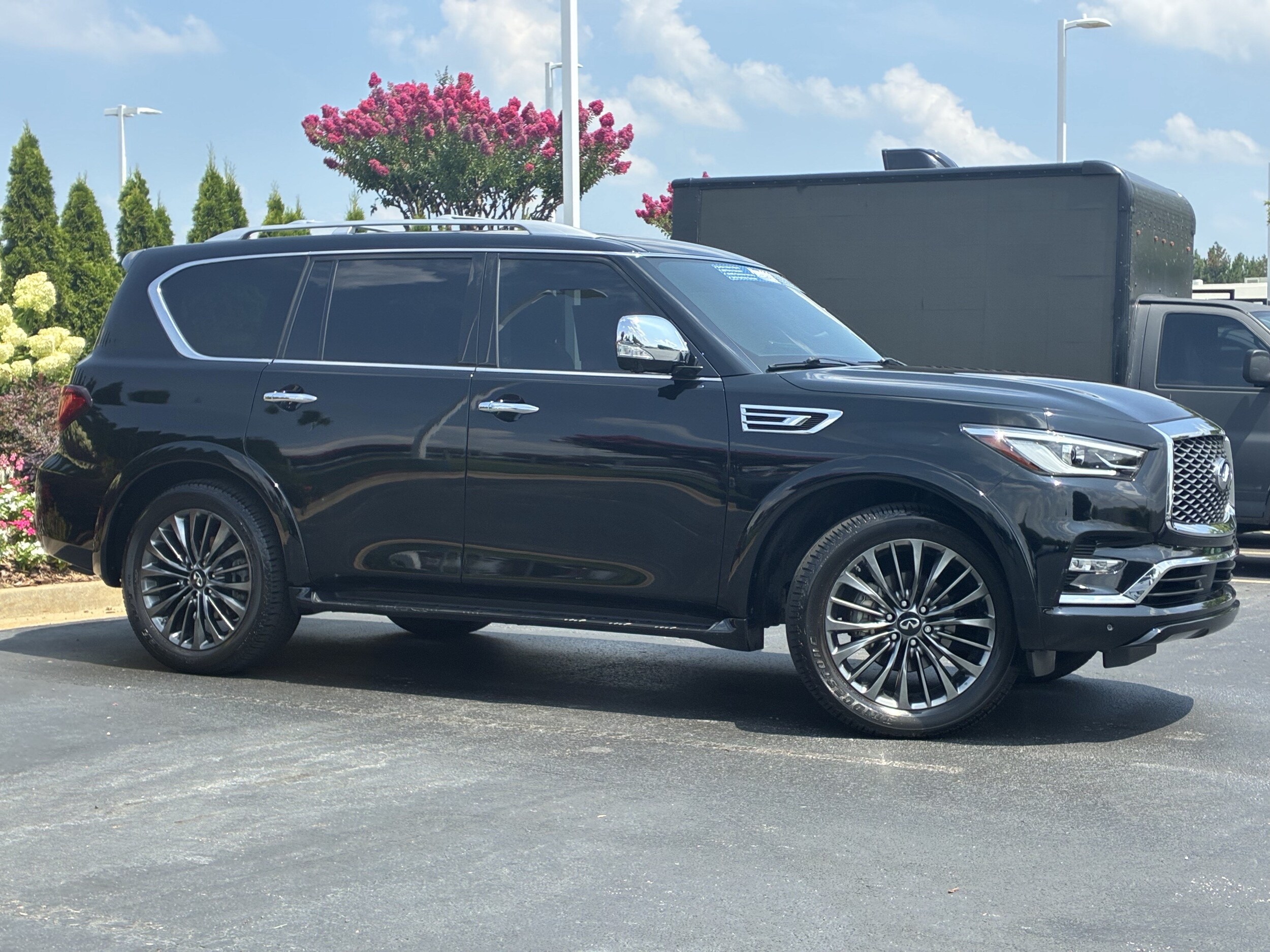 INFINITI QX80 SENSORY