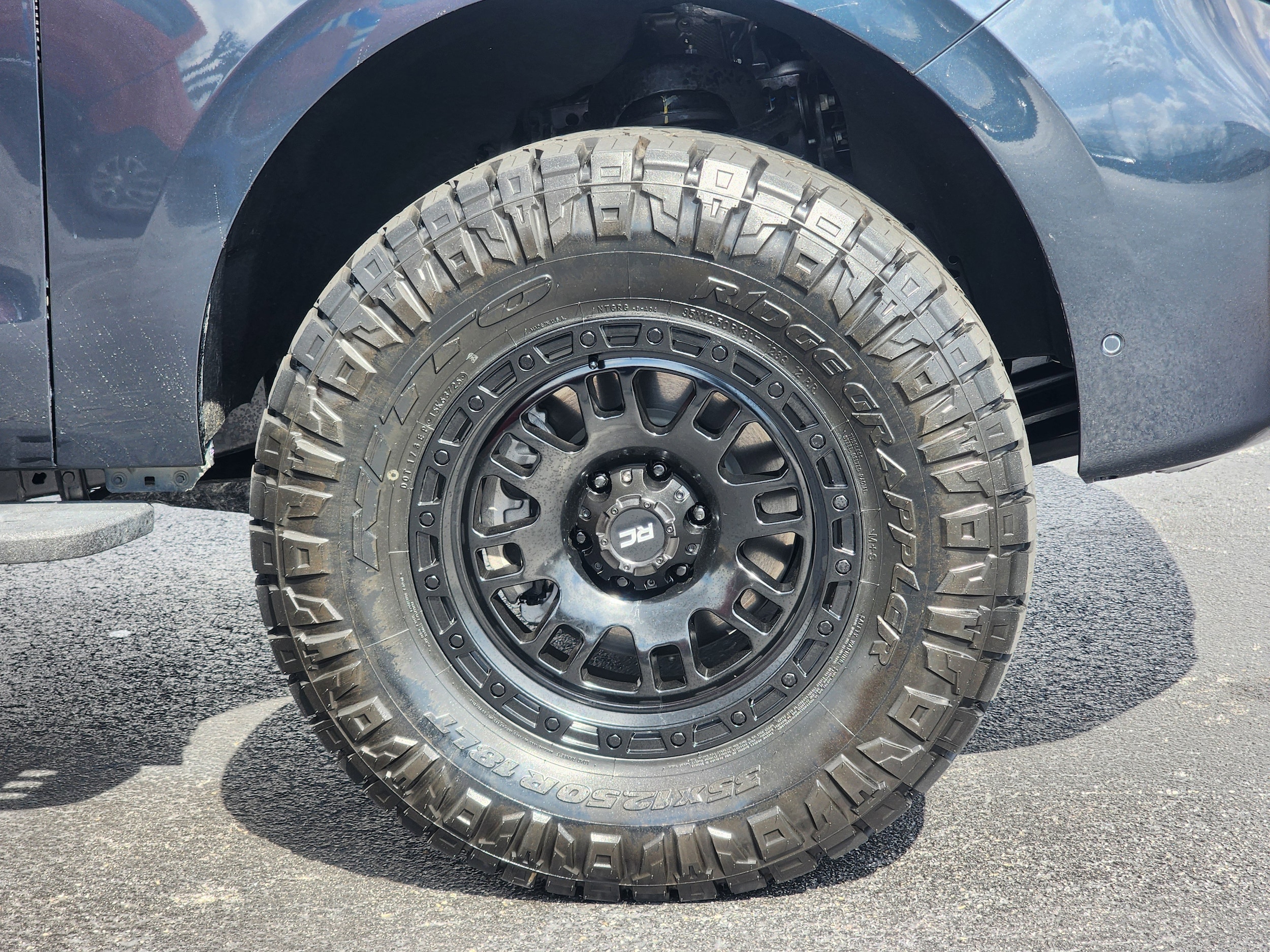 2025 Ford Expedition Tremor photo 4