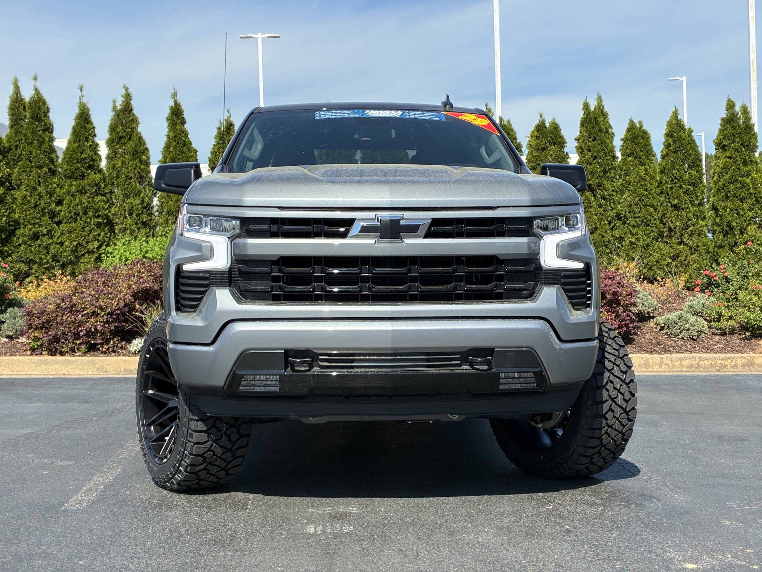 2025 Chevrolet Silverado 1500 RST photo 4