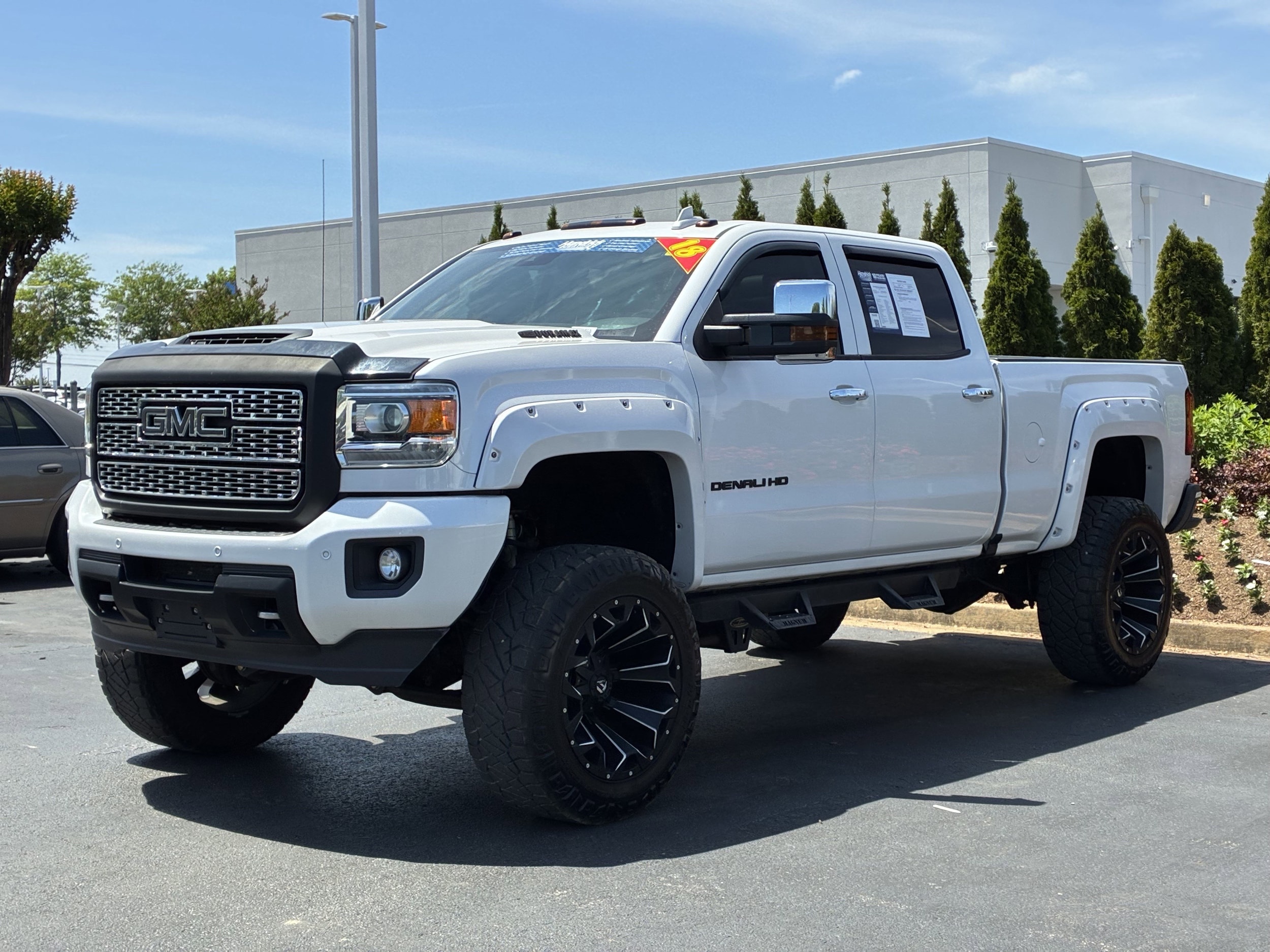 2018 GMC Sierra 2500HD Denali photo 4