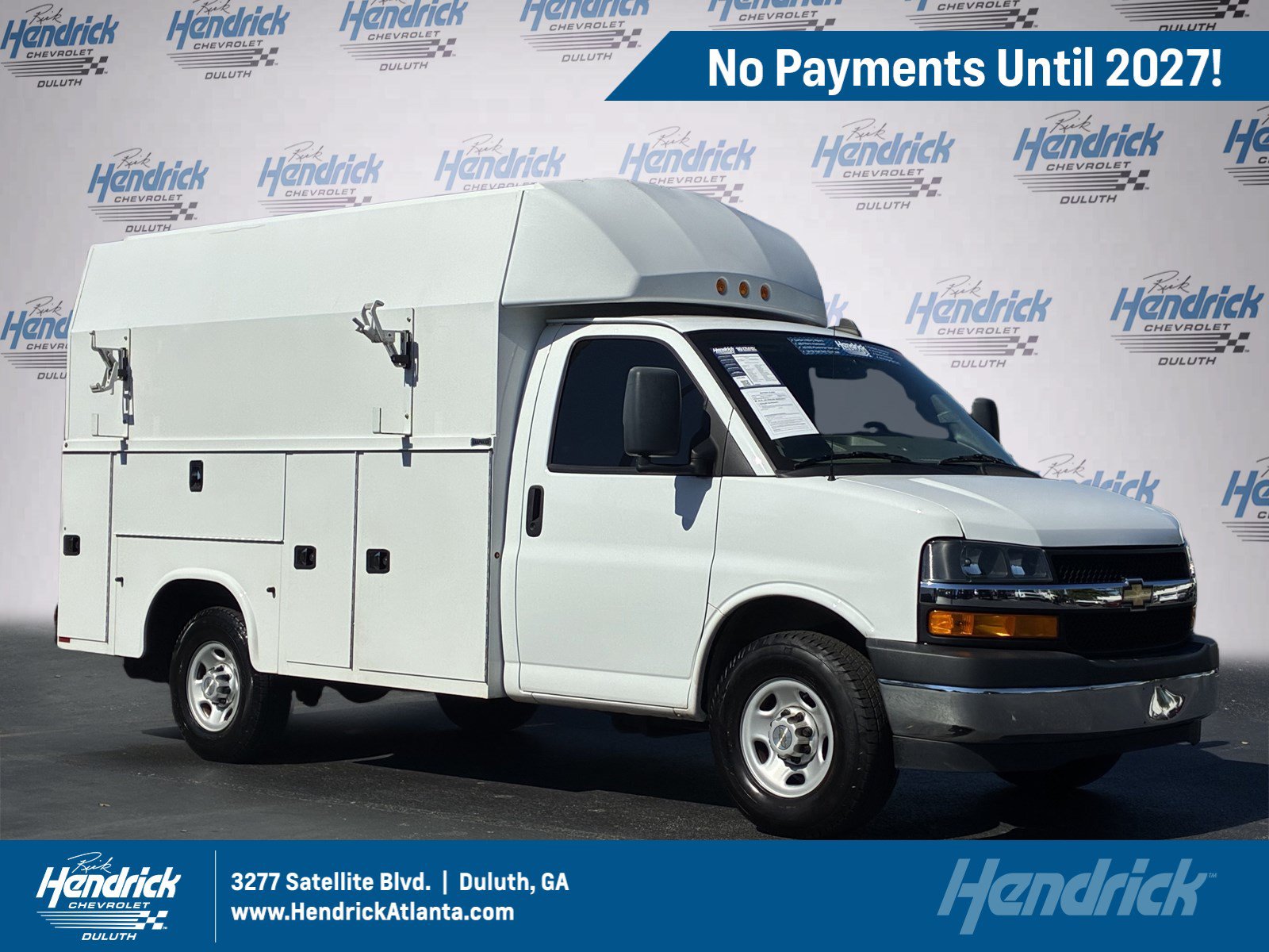 2023 Chevrolet Express Cutaway Base