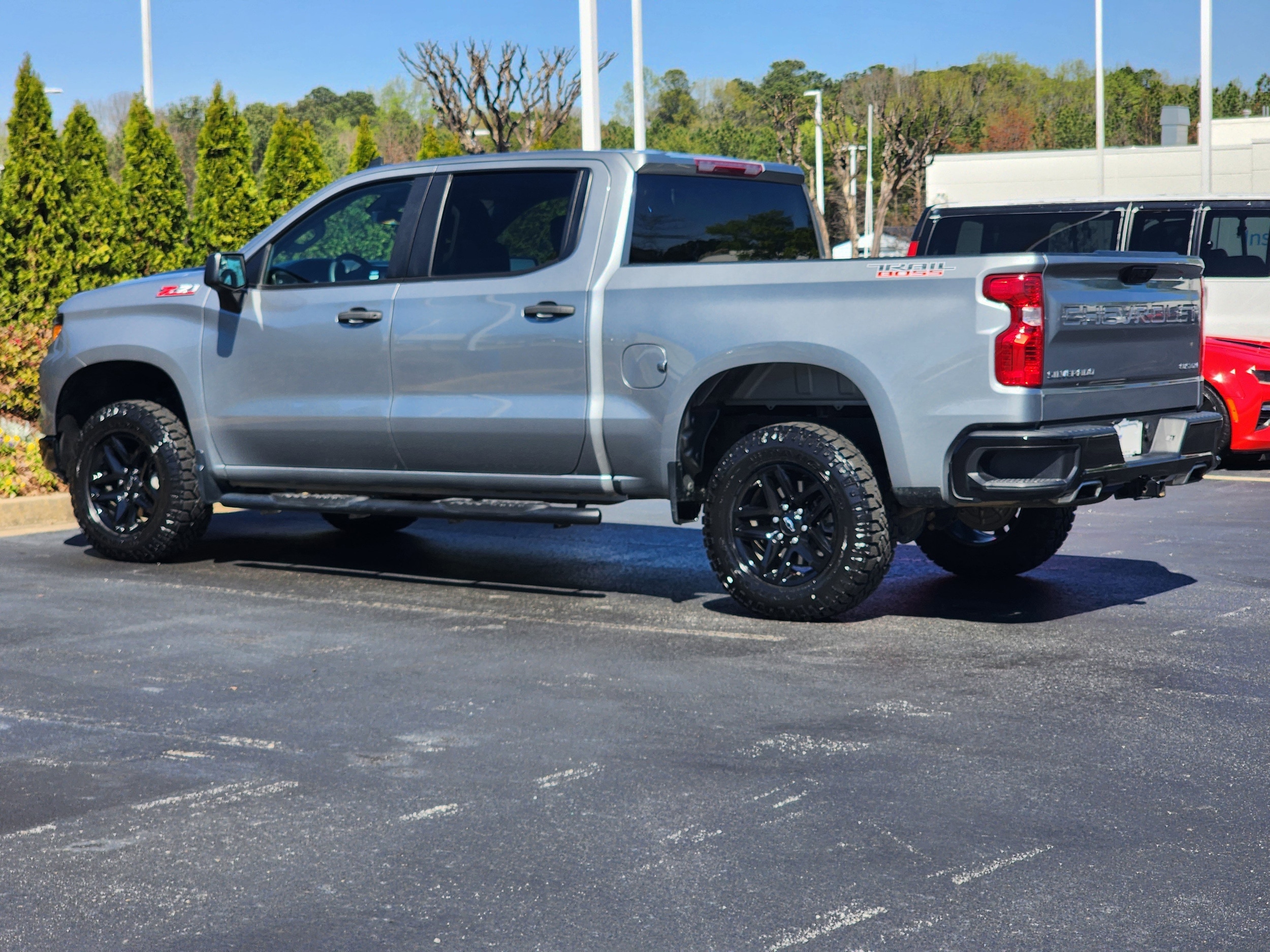 2024 Chevrolet Silverado 1500 Custom Trail Boss photo 3
