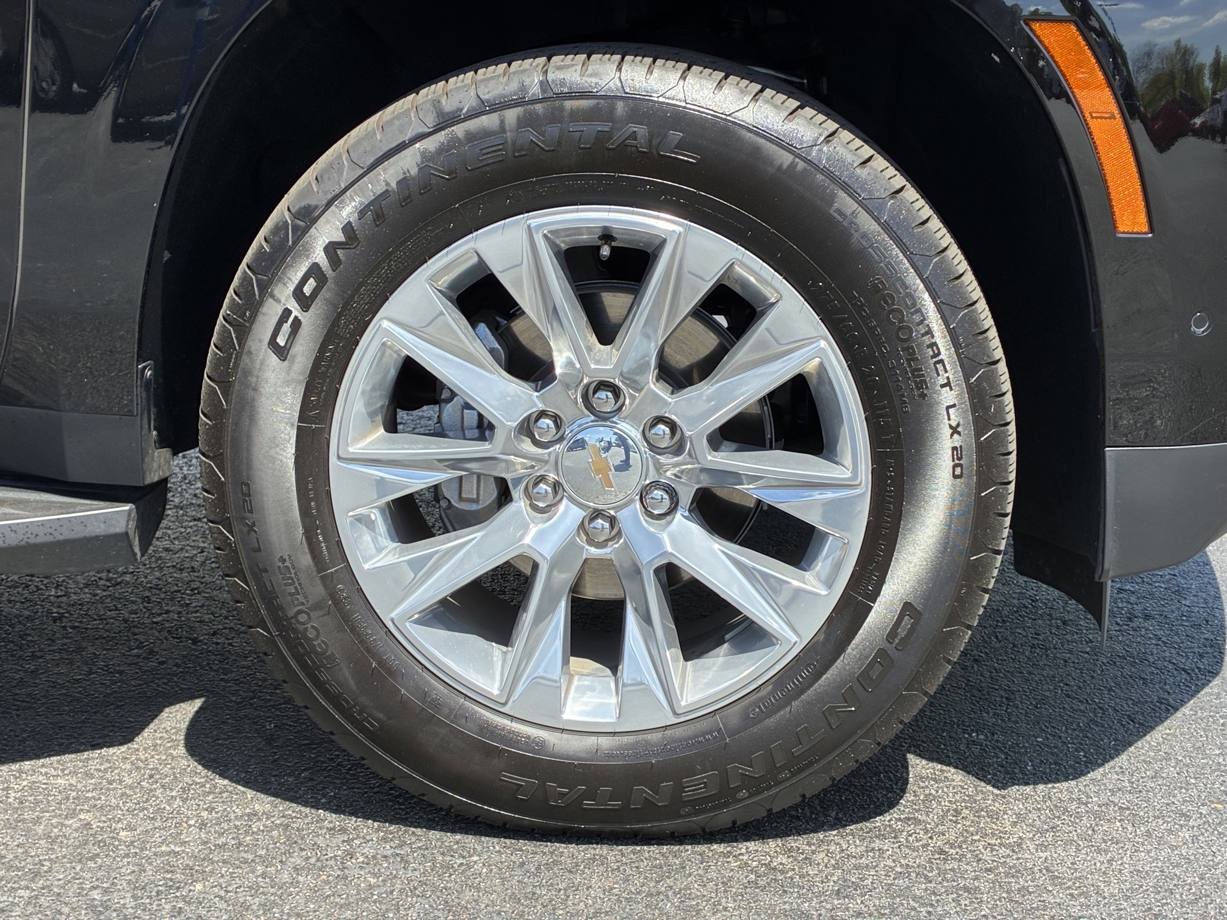 2026 Chevrolet Tahoe Premier photo 4