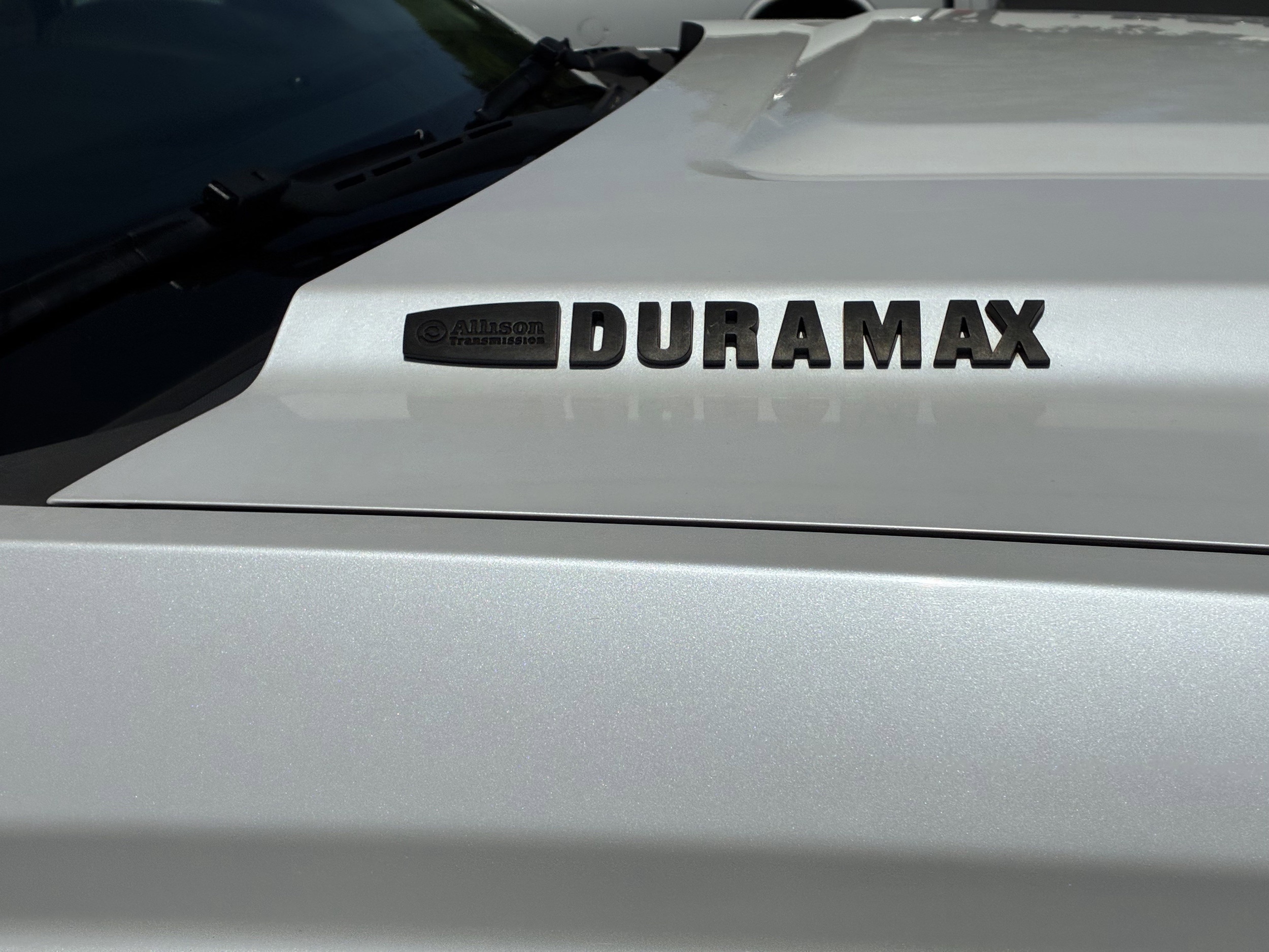 2018 GMC Sierra 2500HD Denali photo 3