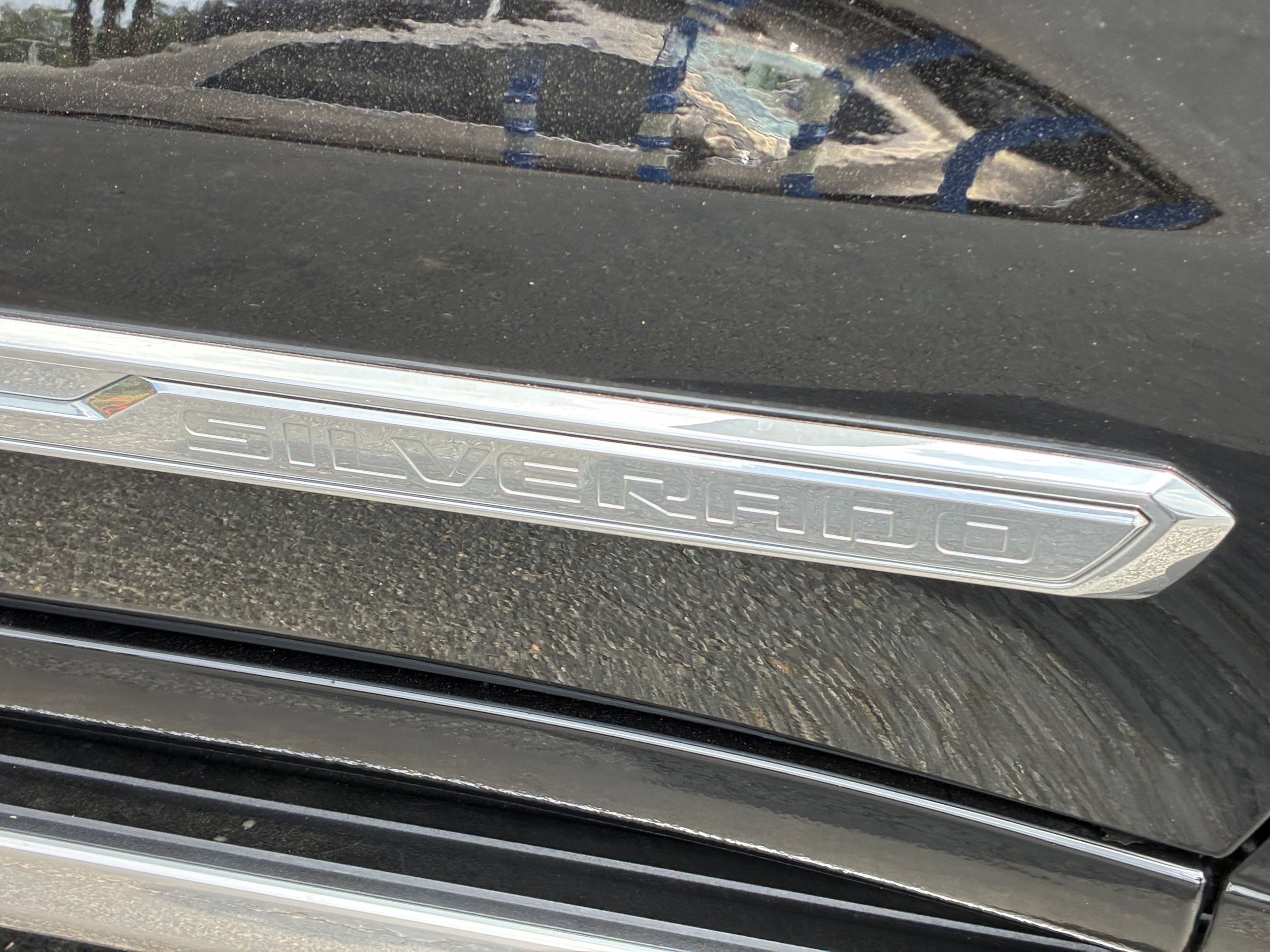 2025 Chevrolet Silverado 1500 High Country photo 5