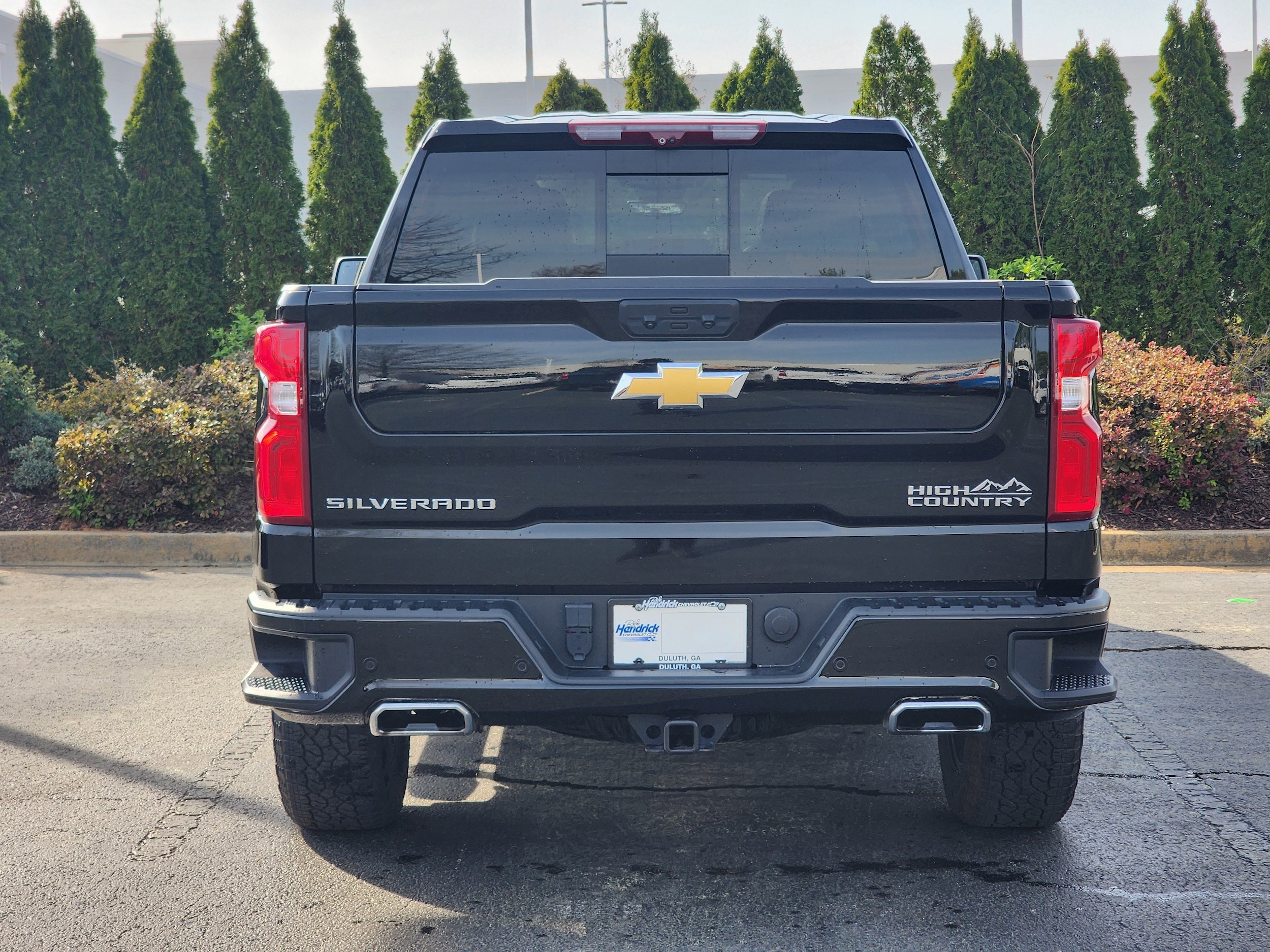 2025 Chevrolet Silverado 1500 High Country photo 3