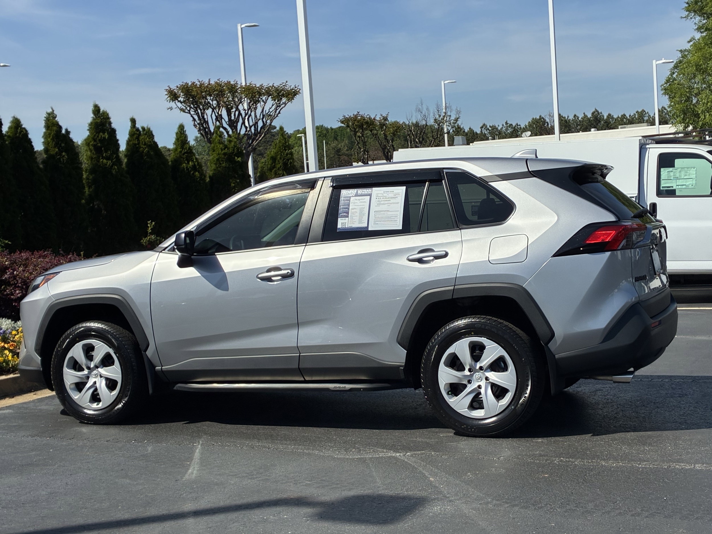 2024 Toyota RAV4 LE photo 3