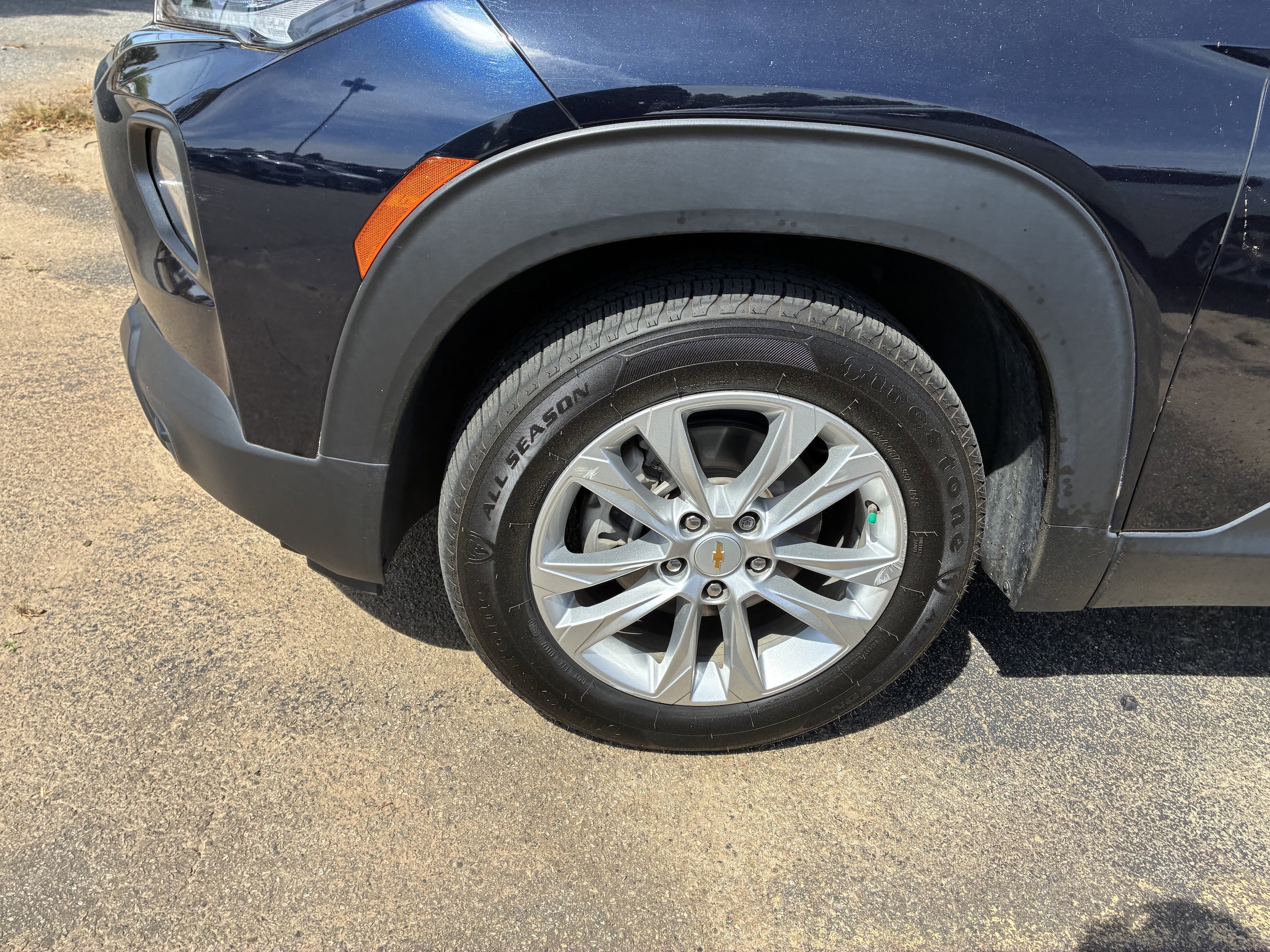 2021 Chevrolet Trailblazer LS photo 4