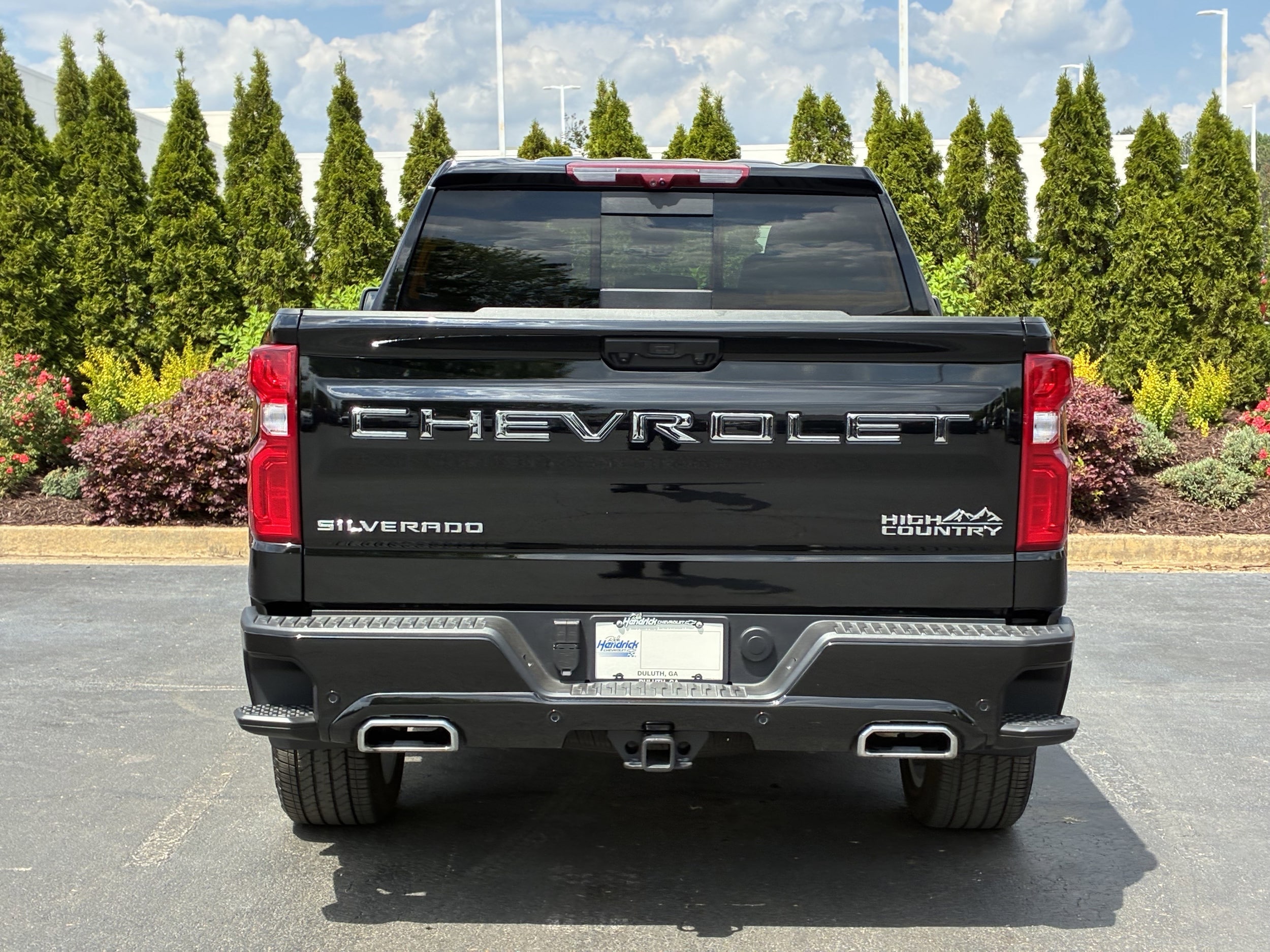 2025 Chevrolet Silverado 1500 High Country photo 3