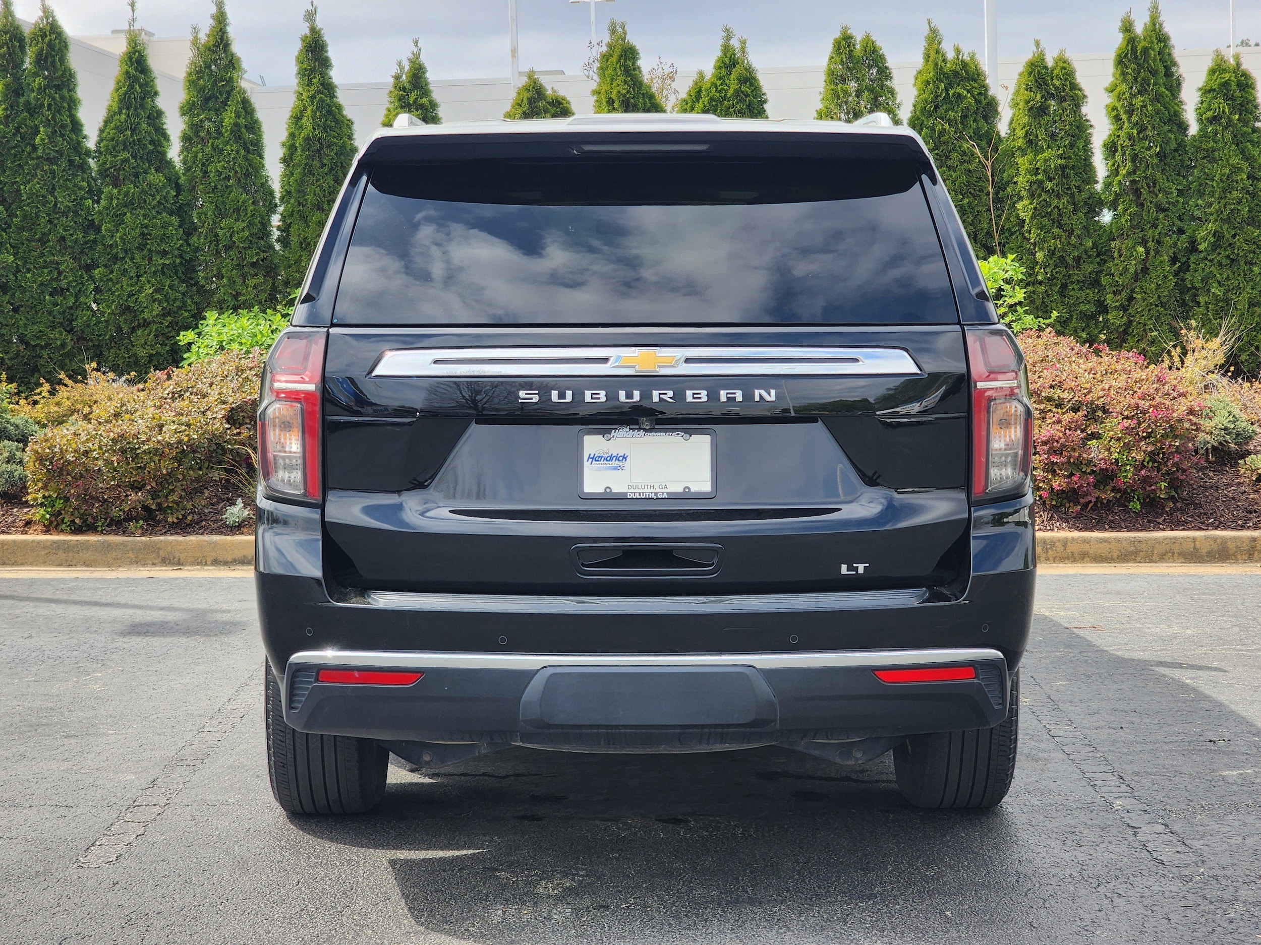 2024 Chevrolet Suburban LT photo 6