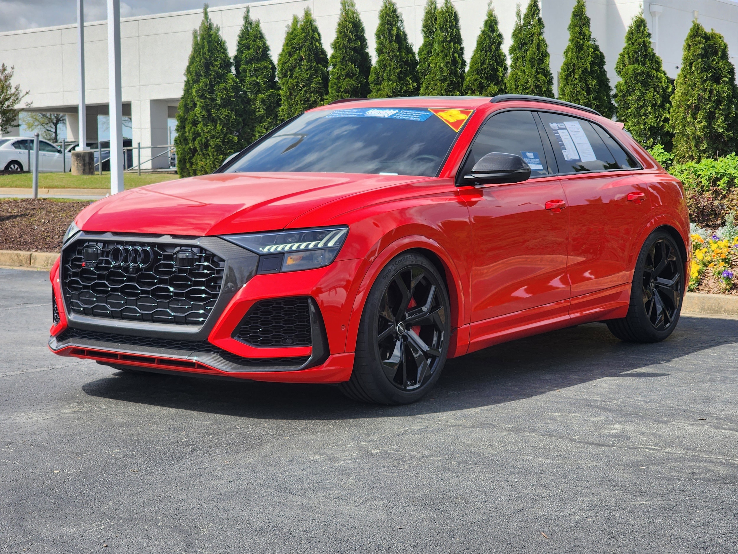 2022 Audi RS Q8 photo 4