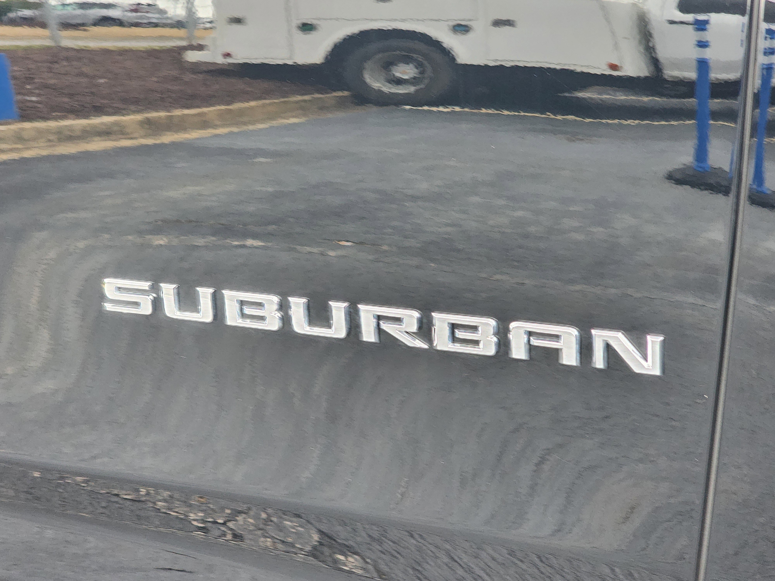 2026 Chevrolet Suburban High Country photo 5