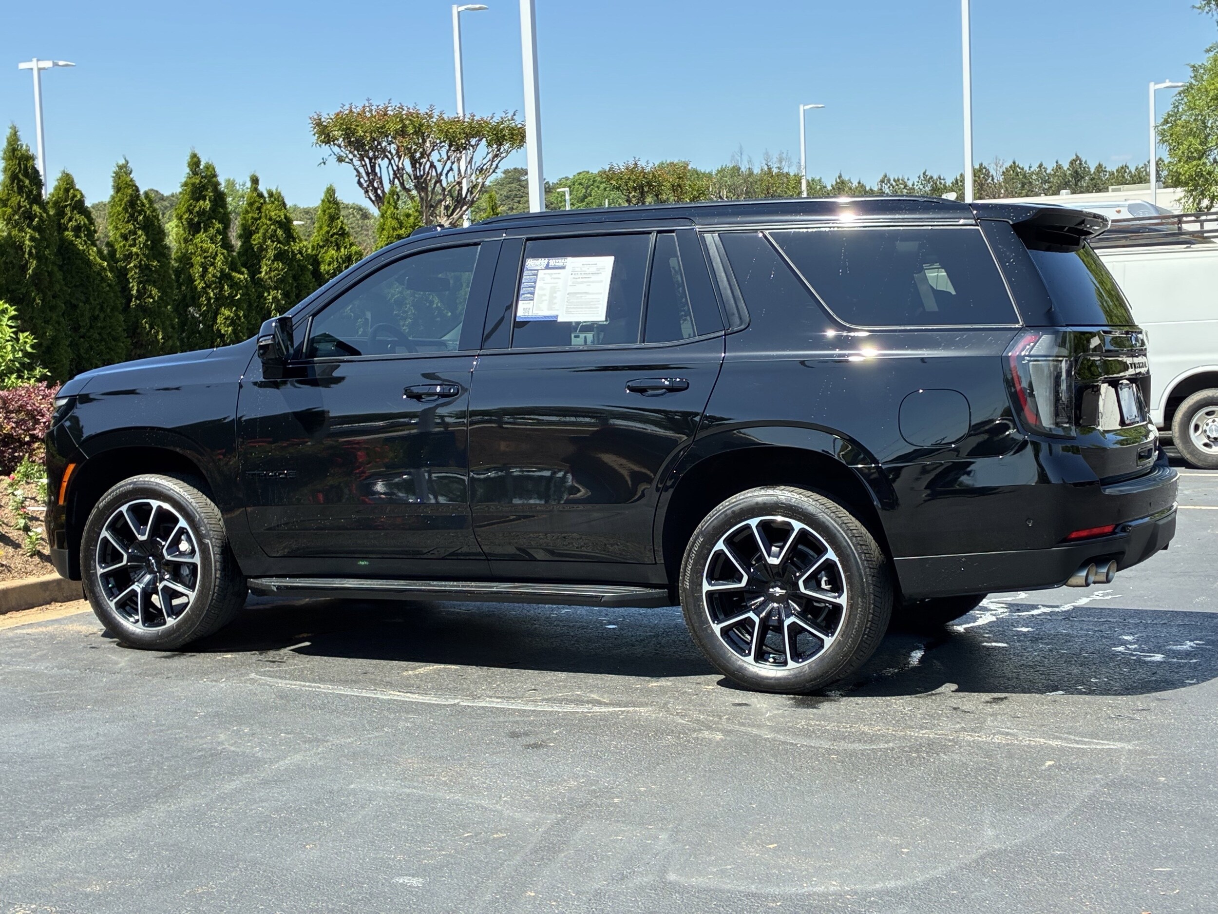 2025 Chevrolet Tahoe RST photo 3