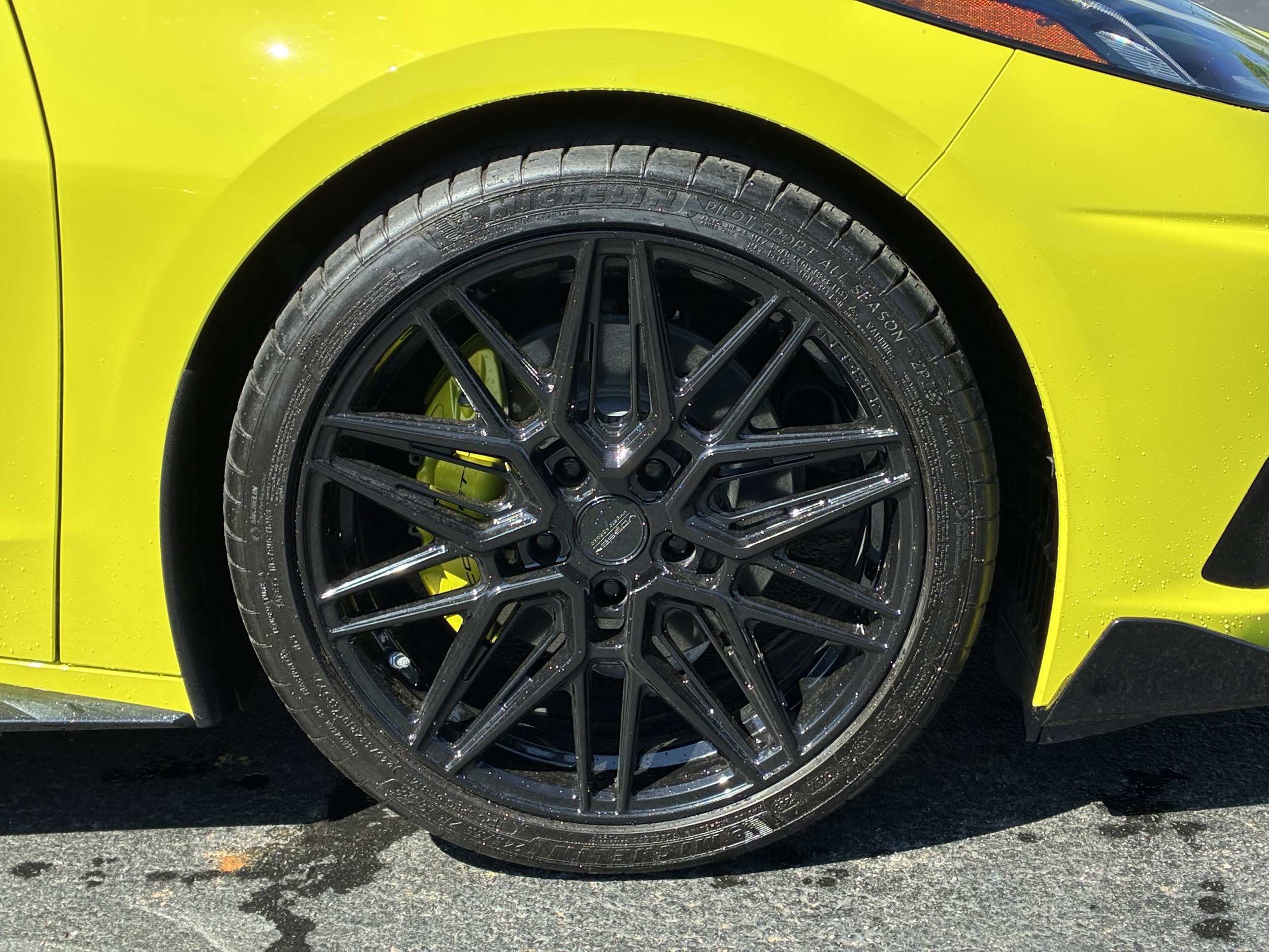 2023 Chevrolet Corvette 2LT photo 5