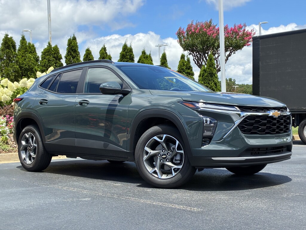 Used 2026 Chevrolet Trax LT SUV