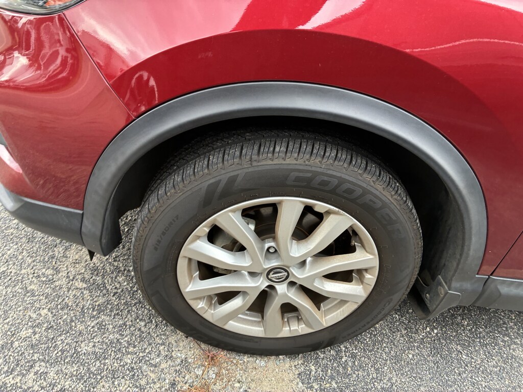 Used 2022 Nissan Rogue Sport SV SUV
