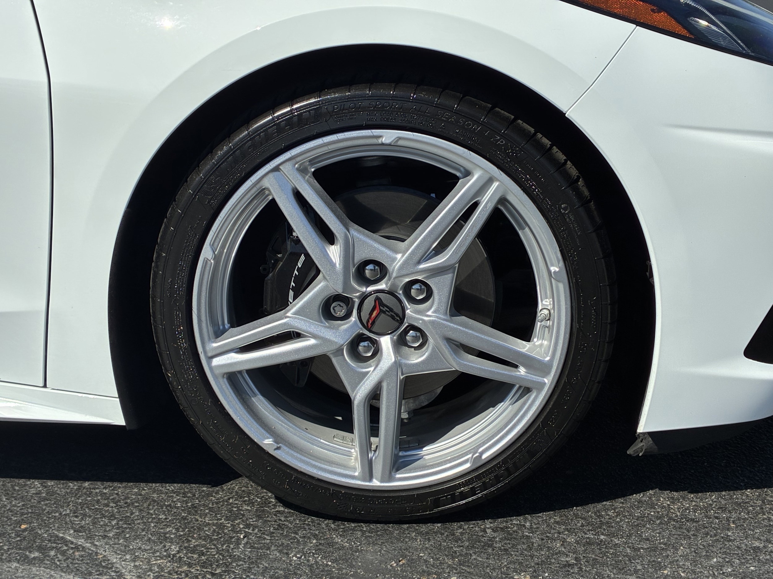 2023 Chevrolet Corvette 2LT photo 5