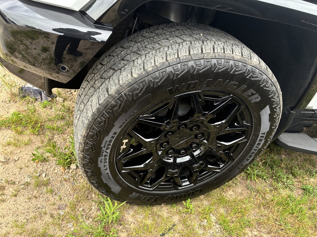 Used 2025 GMC Hummer EV SUV 2X SUV
