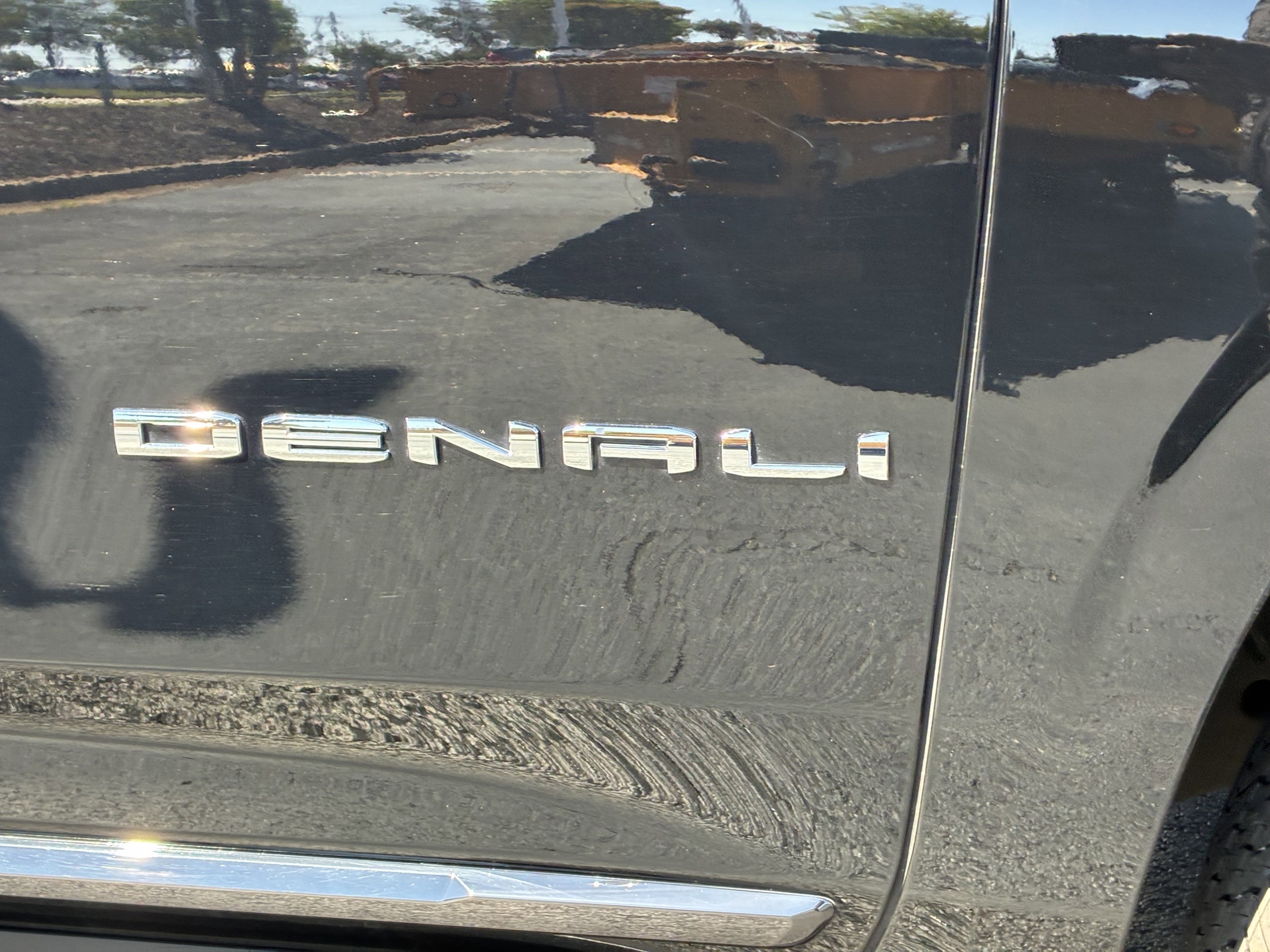 2023 GMC Yukon XL Denali Ultimate photo 5