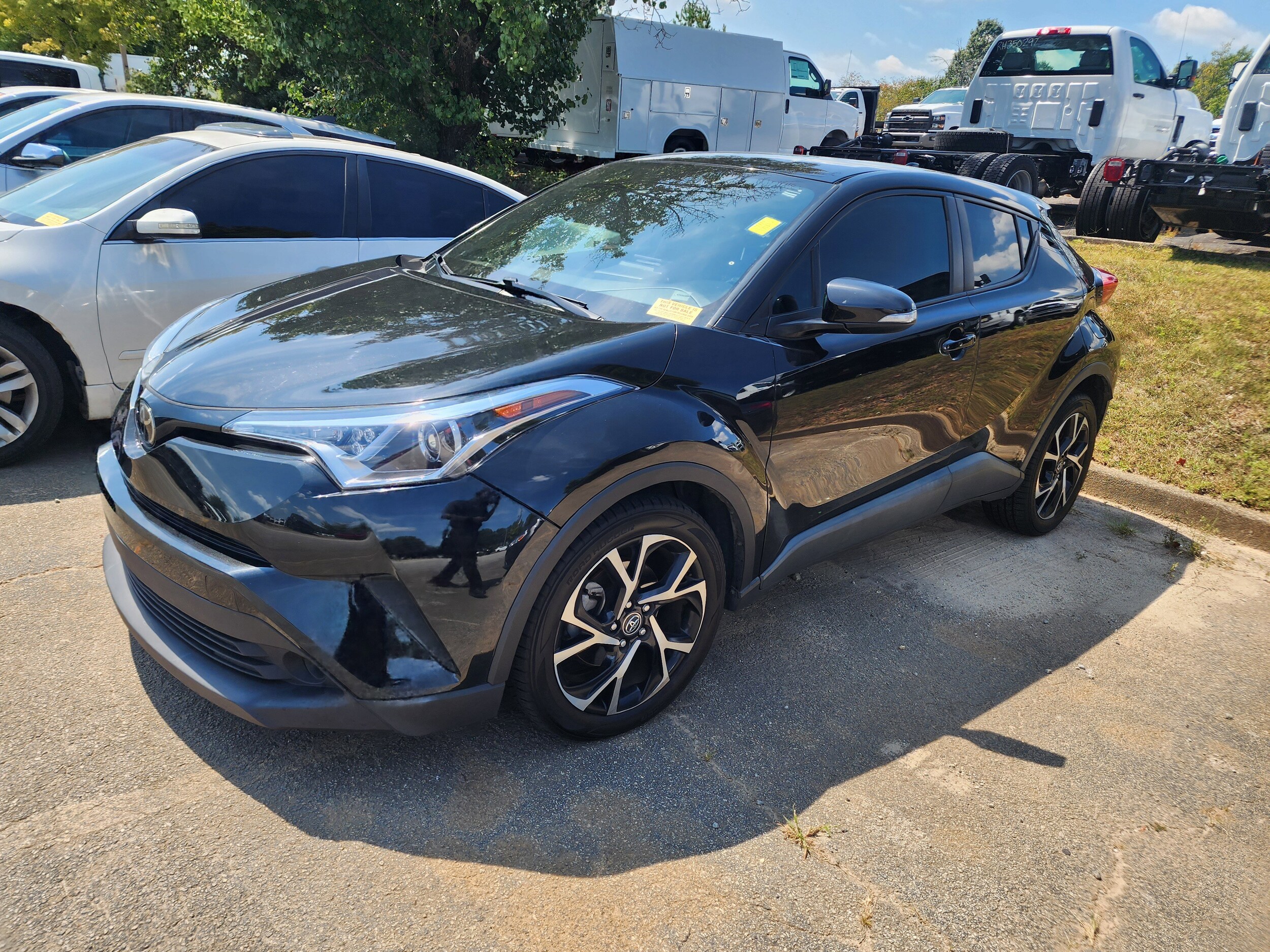 2018 Toyota C-HR XLE photo 3