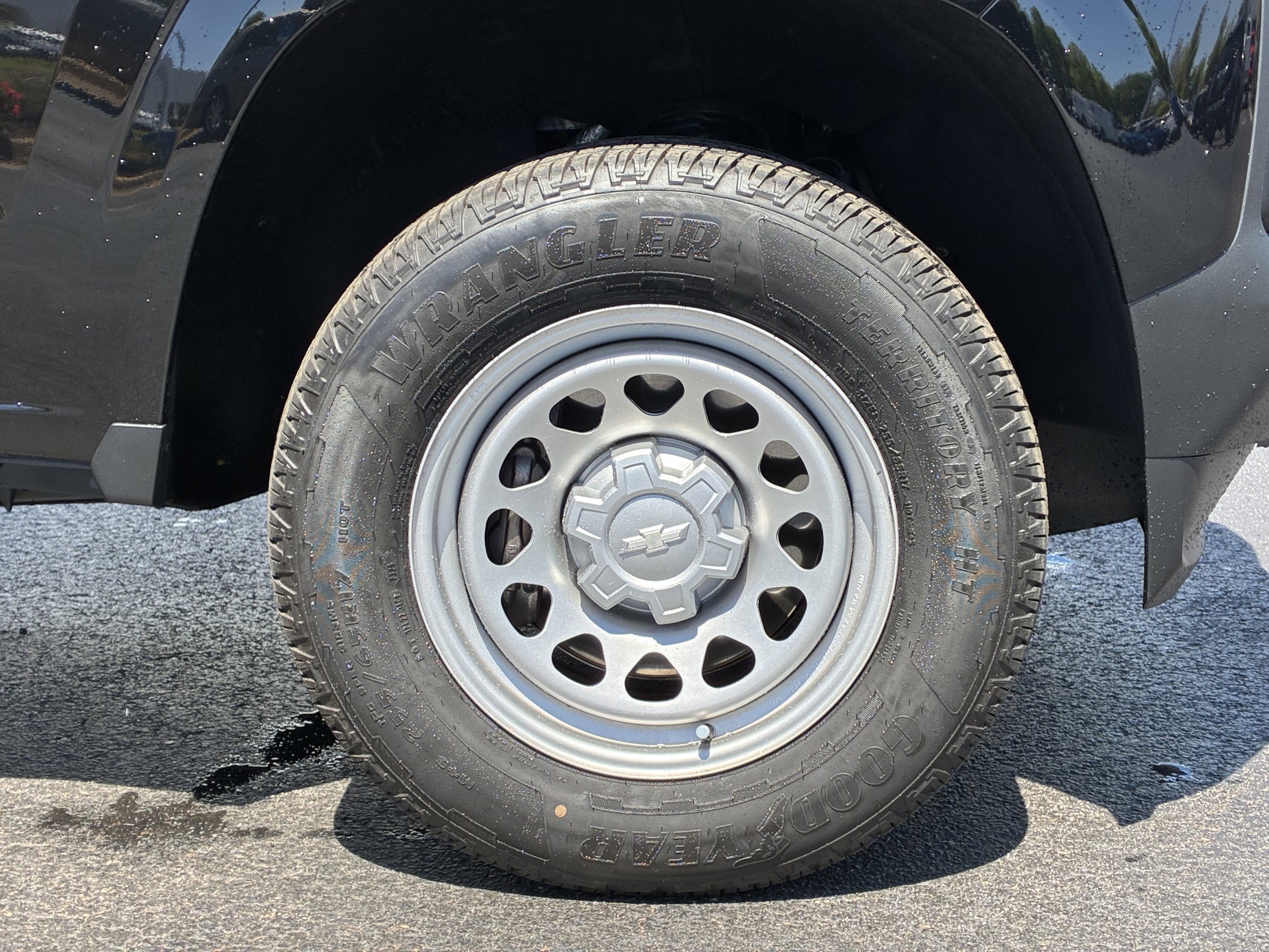 2024 Chevrolet Colorado 2WD Work Truck photo 5