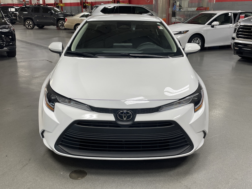 Used 2025 Toyota Corolla LE Sedan