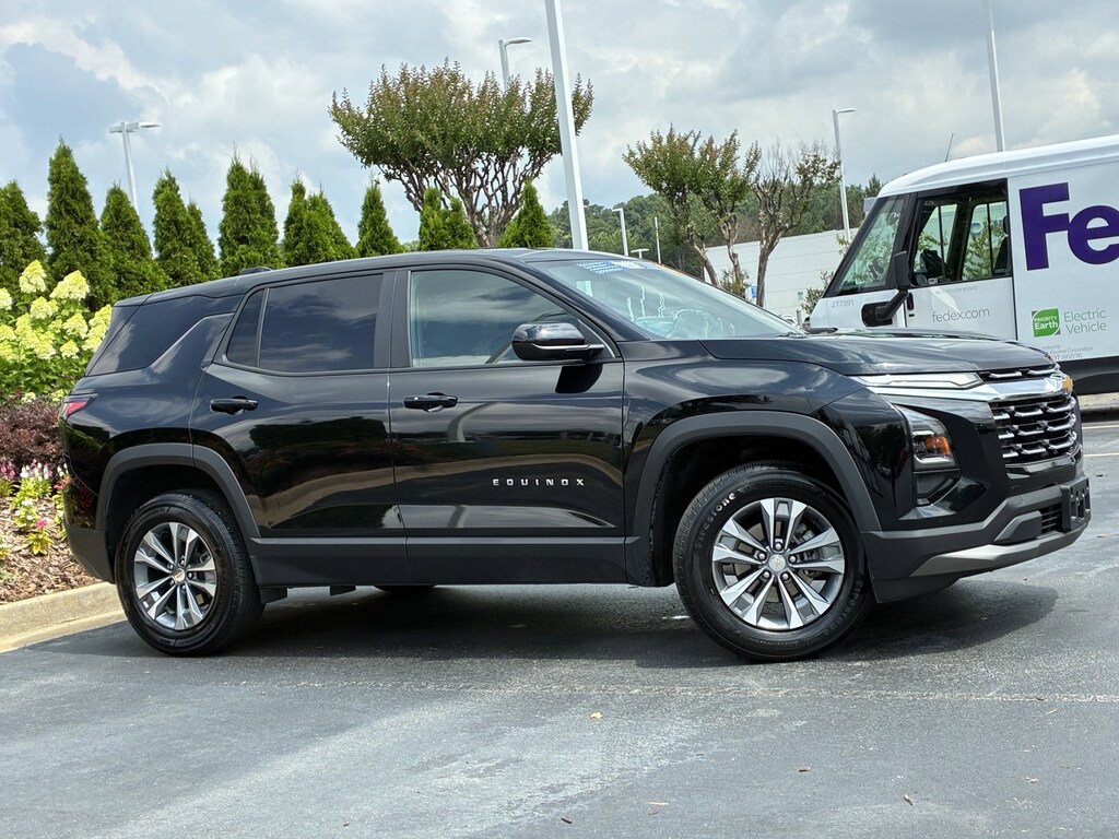 Used 2025 Chevrolet Equinox FWD LT SUV