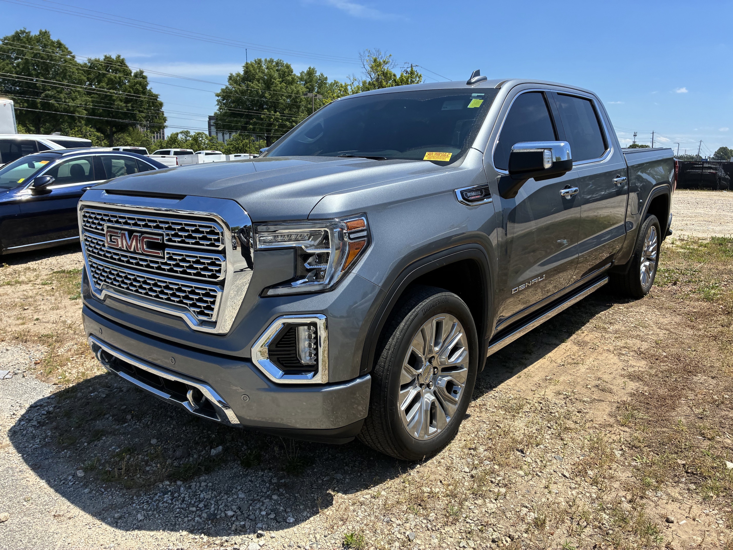 2022 GMC Sierra 1500 Limited Denali photo 3