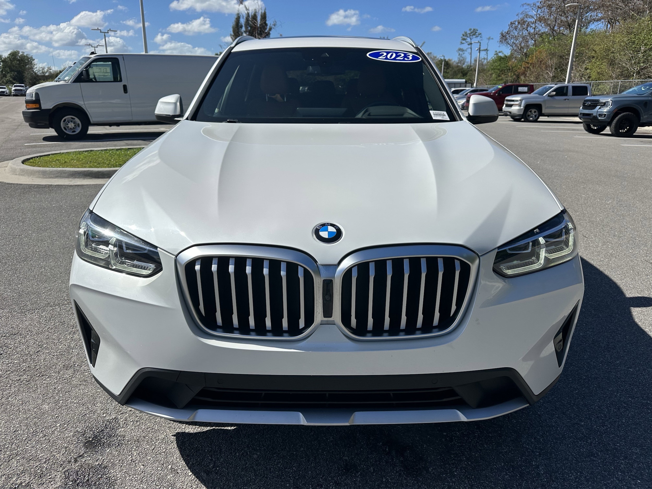 2023 BMW X3 sDrive30i photo 2