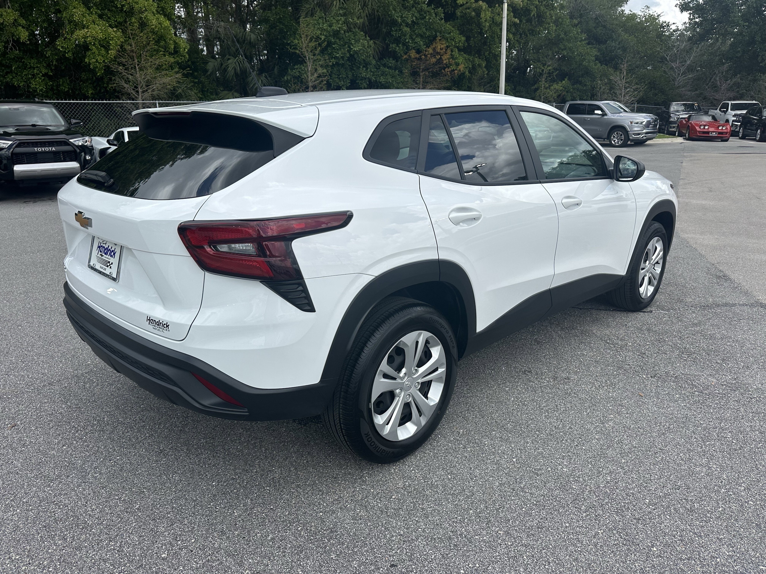 2025 Chevrolet Trax LS photo 3