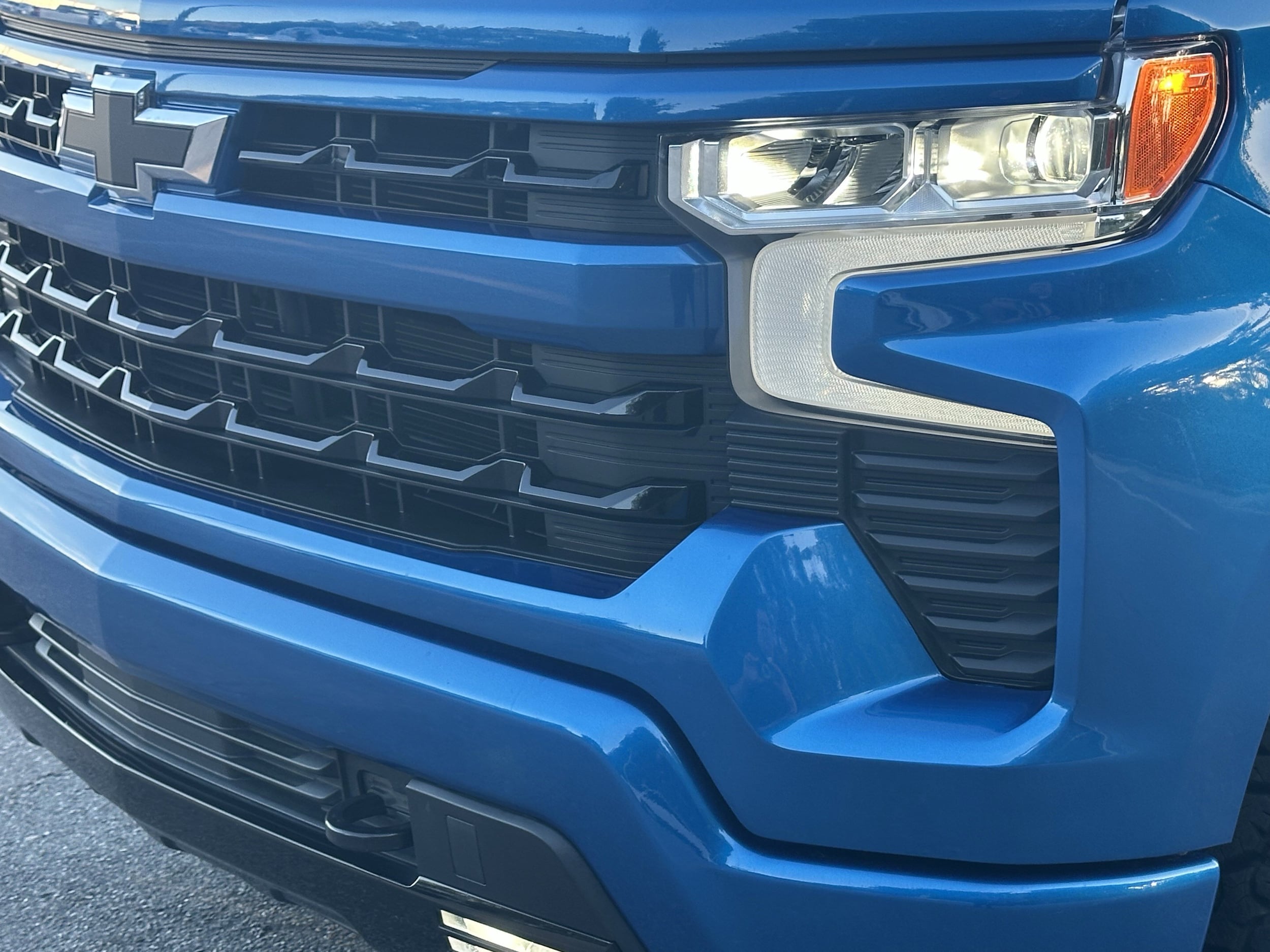 2023 Chevrolet Silverado 1500 RST photo 4