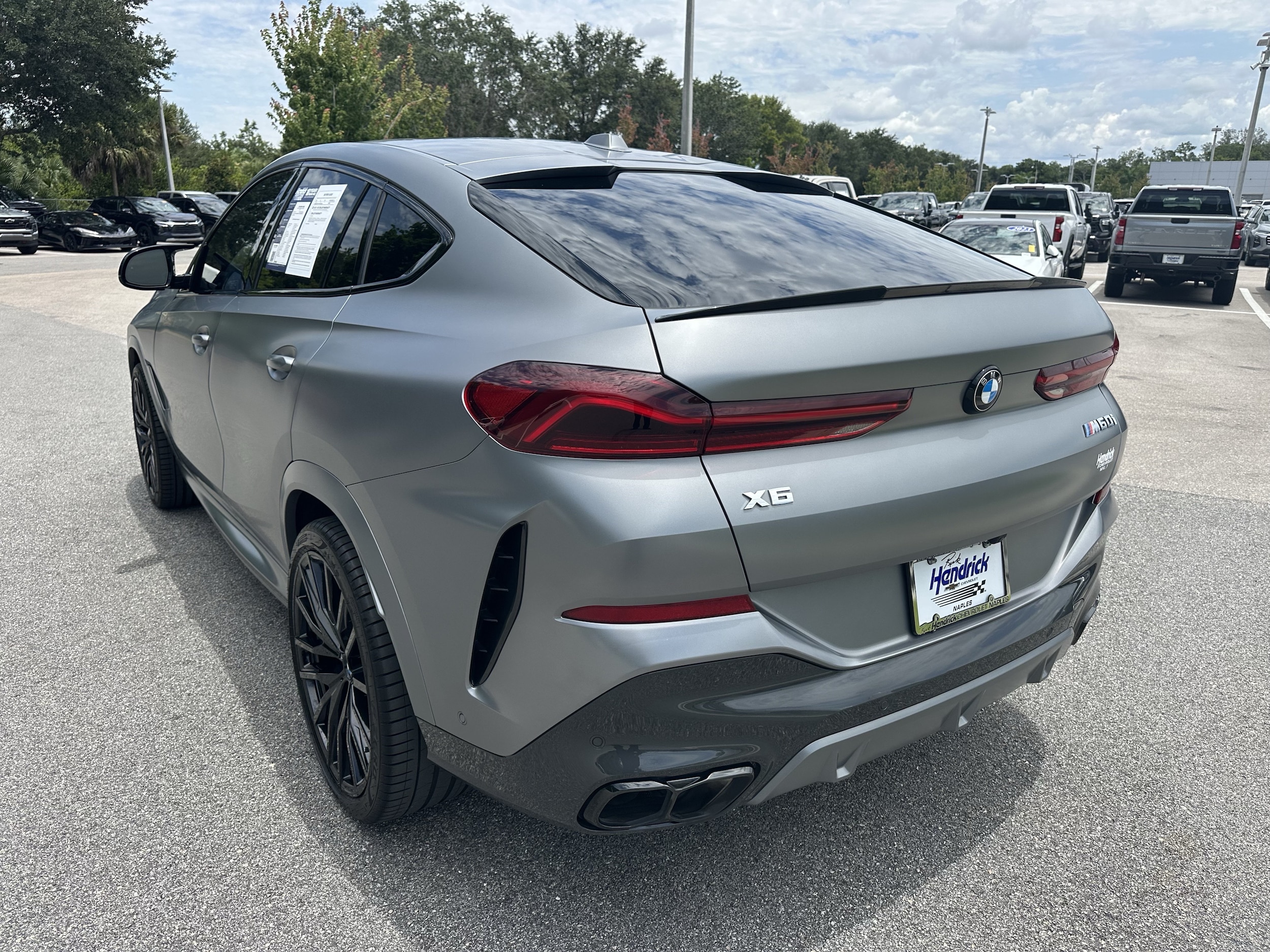 BMW X6 M60i